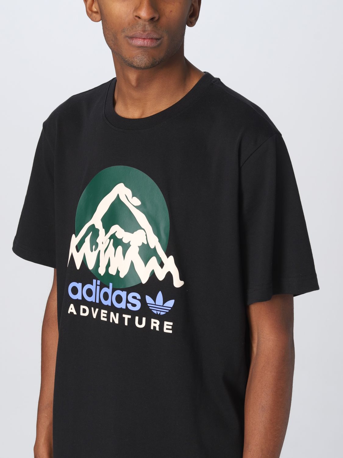 ORIGINALS: para hombre, Negro | Camiseta Adidas Originals IC2361 en en GIGLIO.COM
