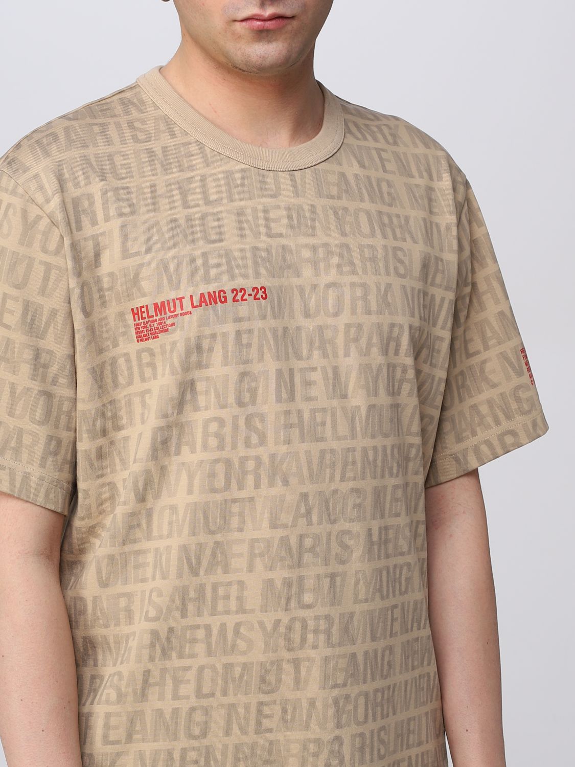 T-shirt Helmut Lang: T-shirt Helmut Lang con logo all-over sabbia 4