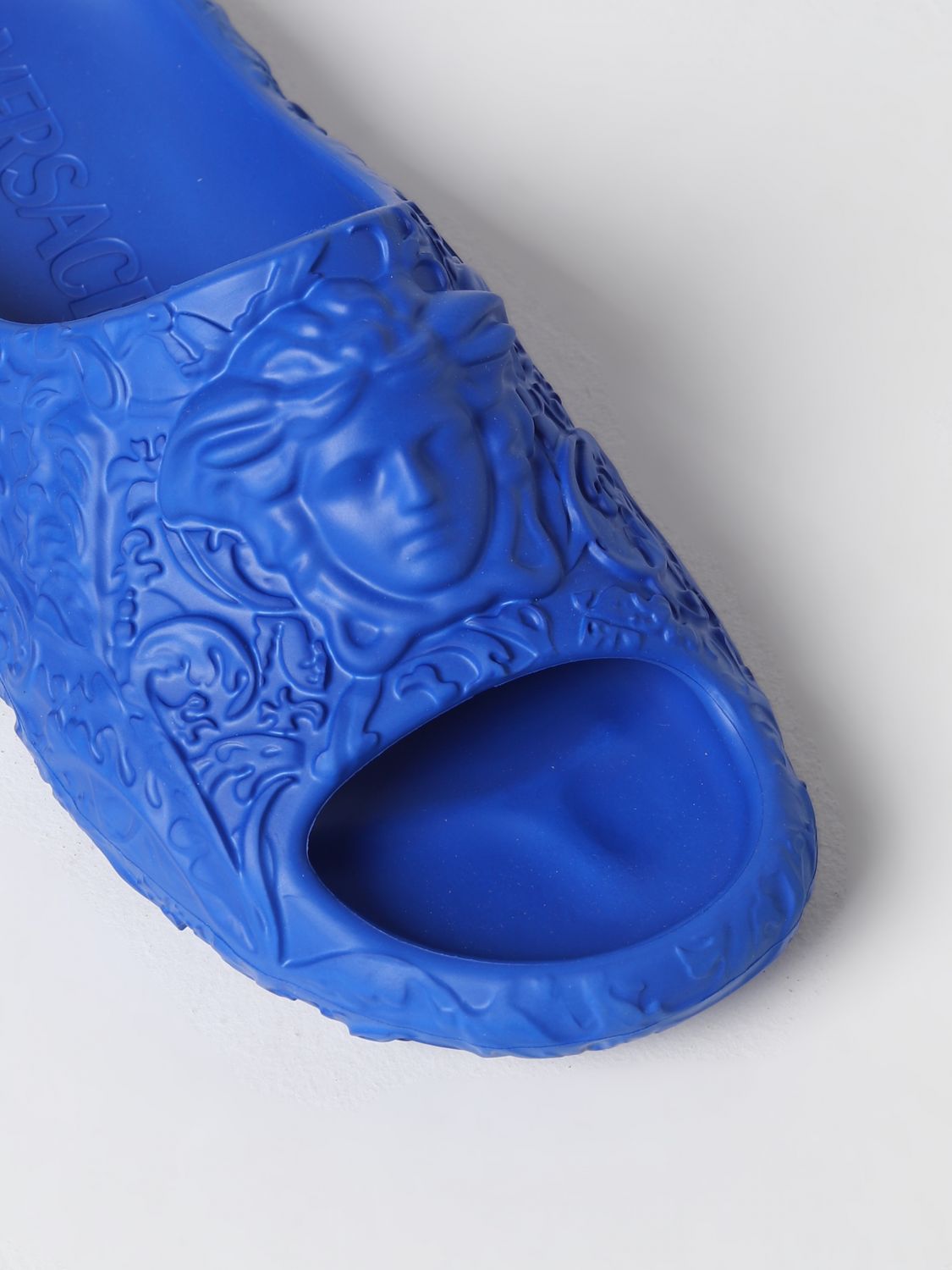 VERSACE: Medusa in EVA rubber with embossed Baroque motif - Blue | sandals 10057461A03446 online on GIGLIO.COM