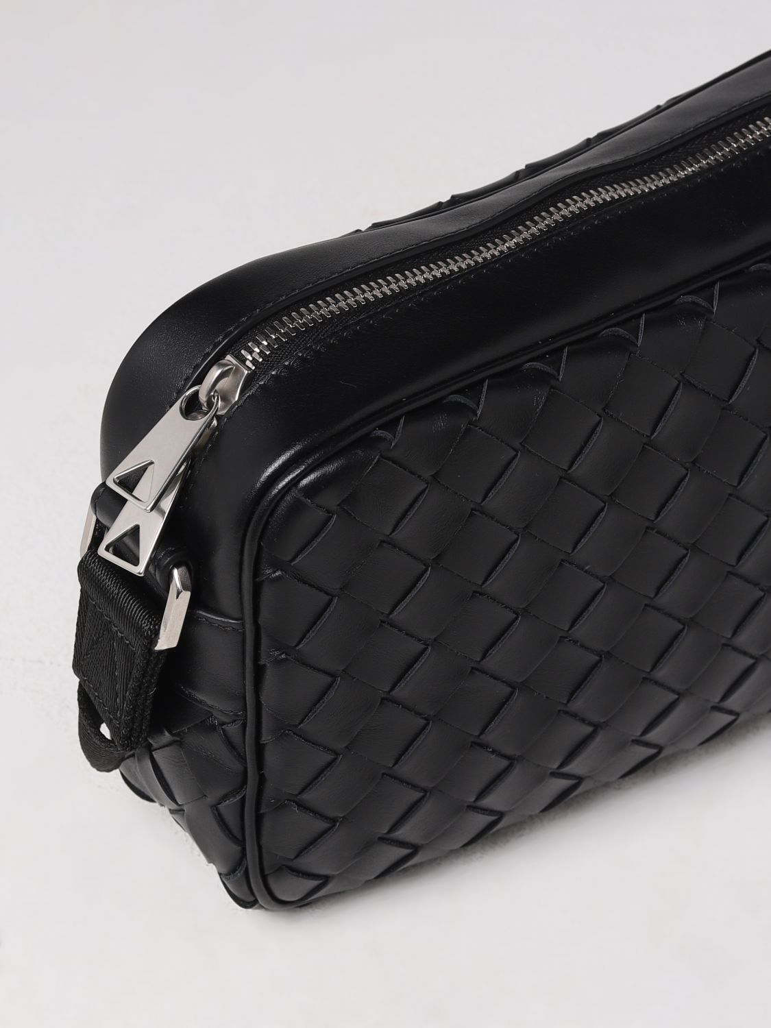 Bottega Veneta Crossbody Bag Men 710048V2E428830 Leather Black 1428€