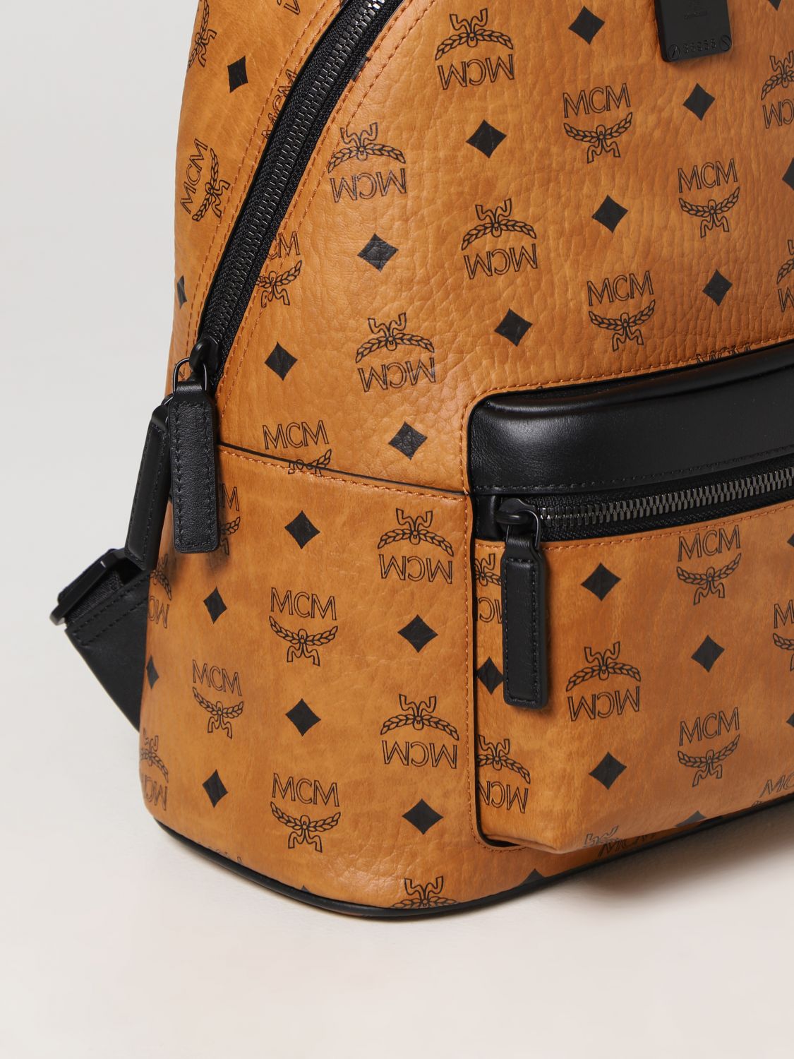 HOW TO: Tell the Difference Between a REAL/FAKE MCM Backpack 