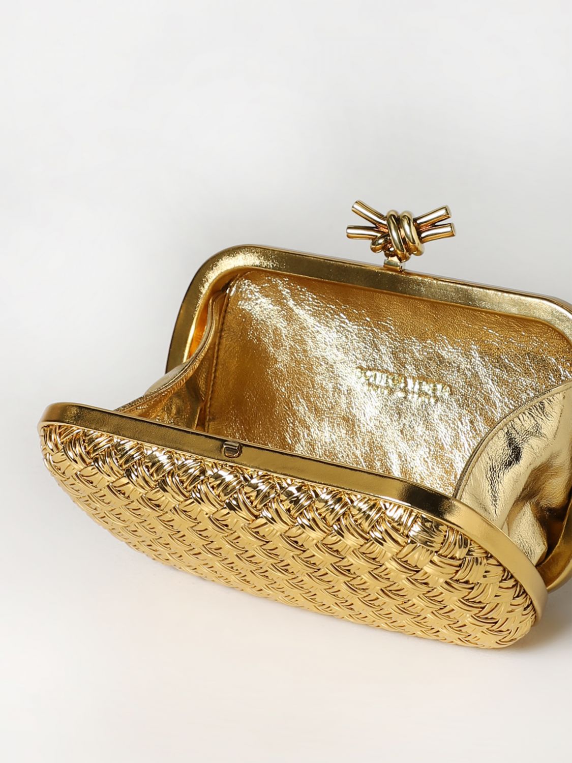 BOTTEGA VENETA: Knot clutch in woven leather - Gold  Bottega Veneta clutch  717622V2OG1 online at