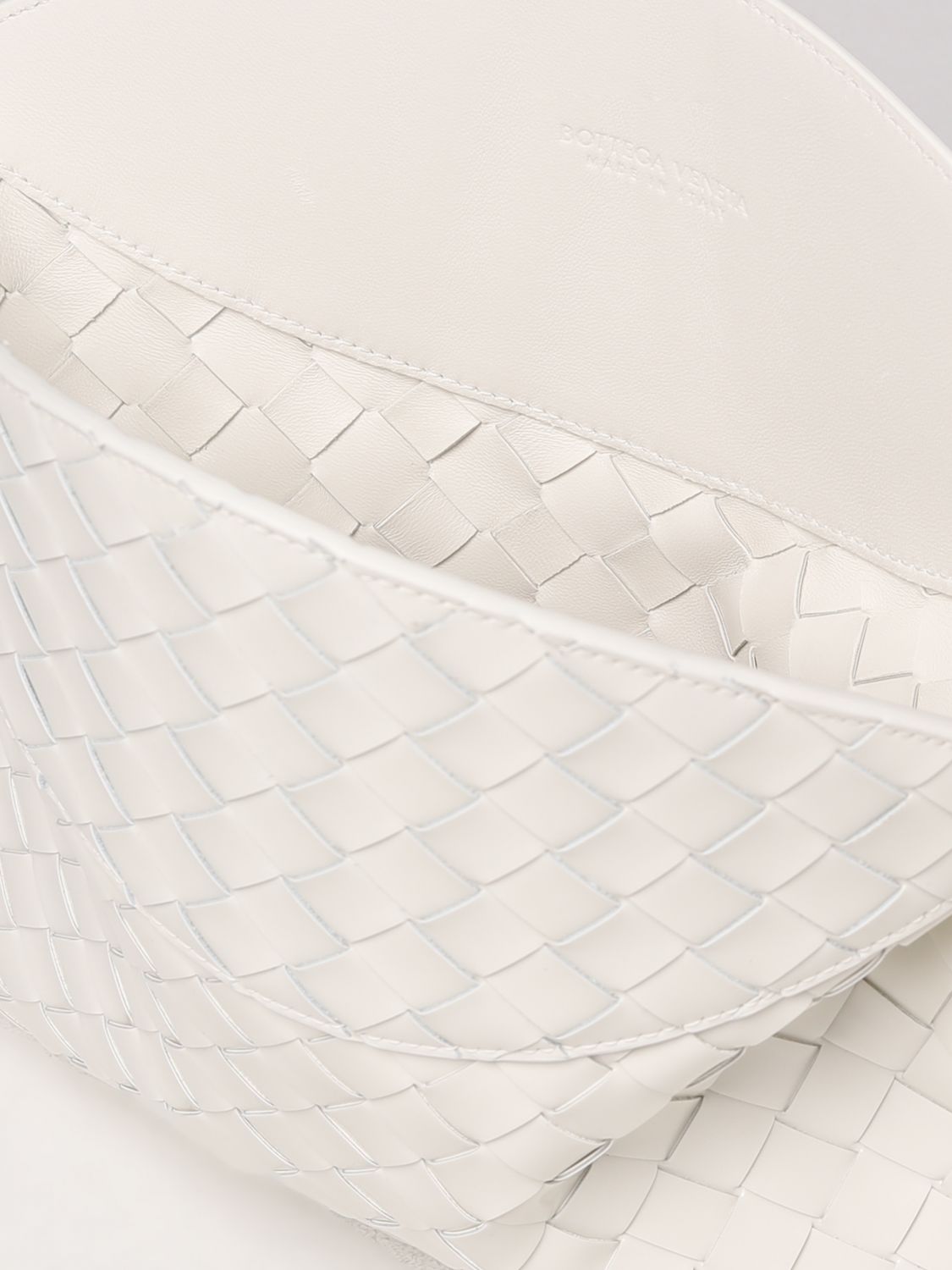 White Bottega Veneta Bags: Shop up to −71%