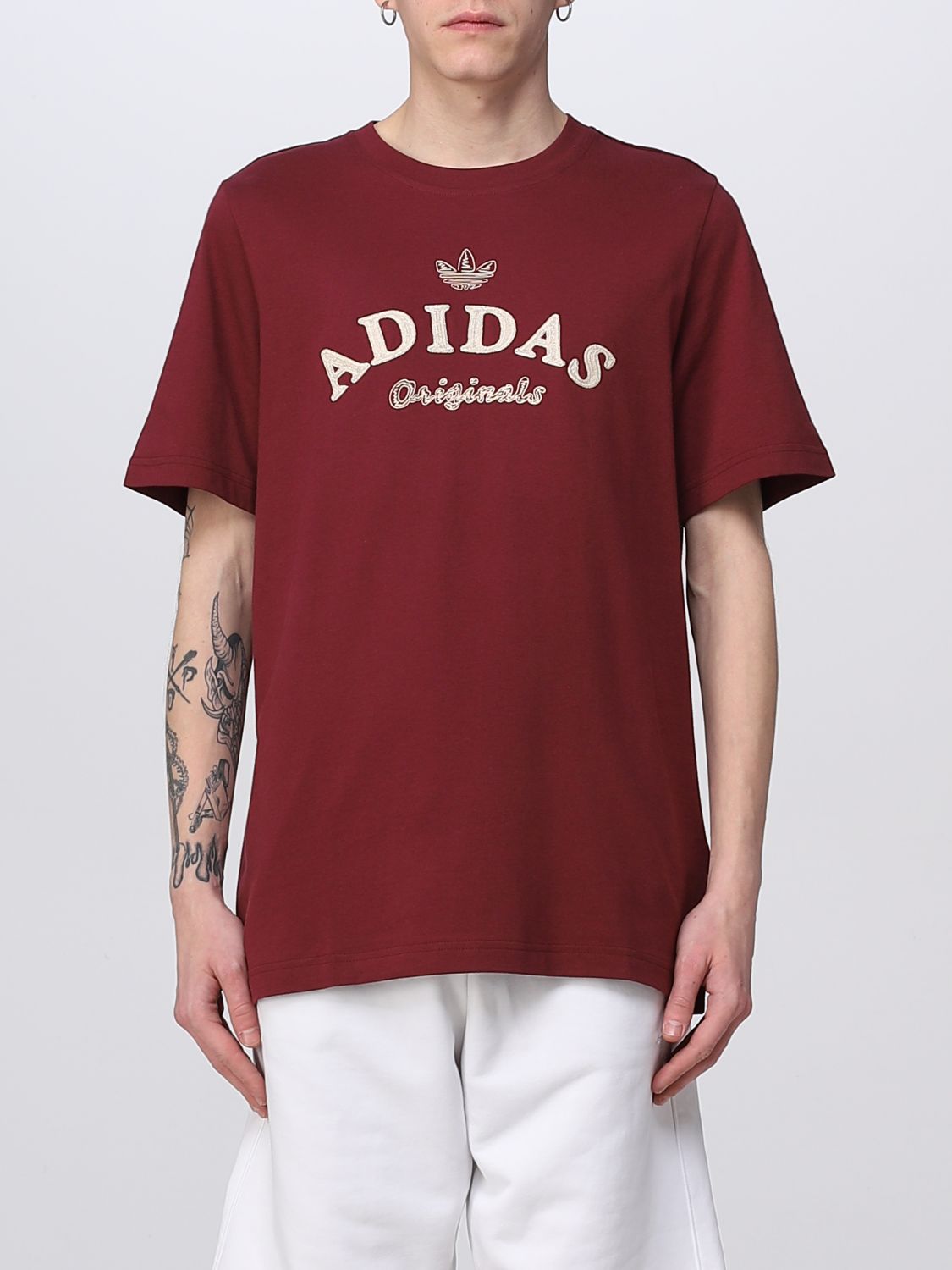 ADIDAS ORIGINALS: Camiseta para hombre, Granate Camiseta Adidas IC5763 en línea en GIGLIO.COM