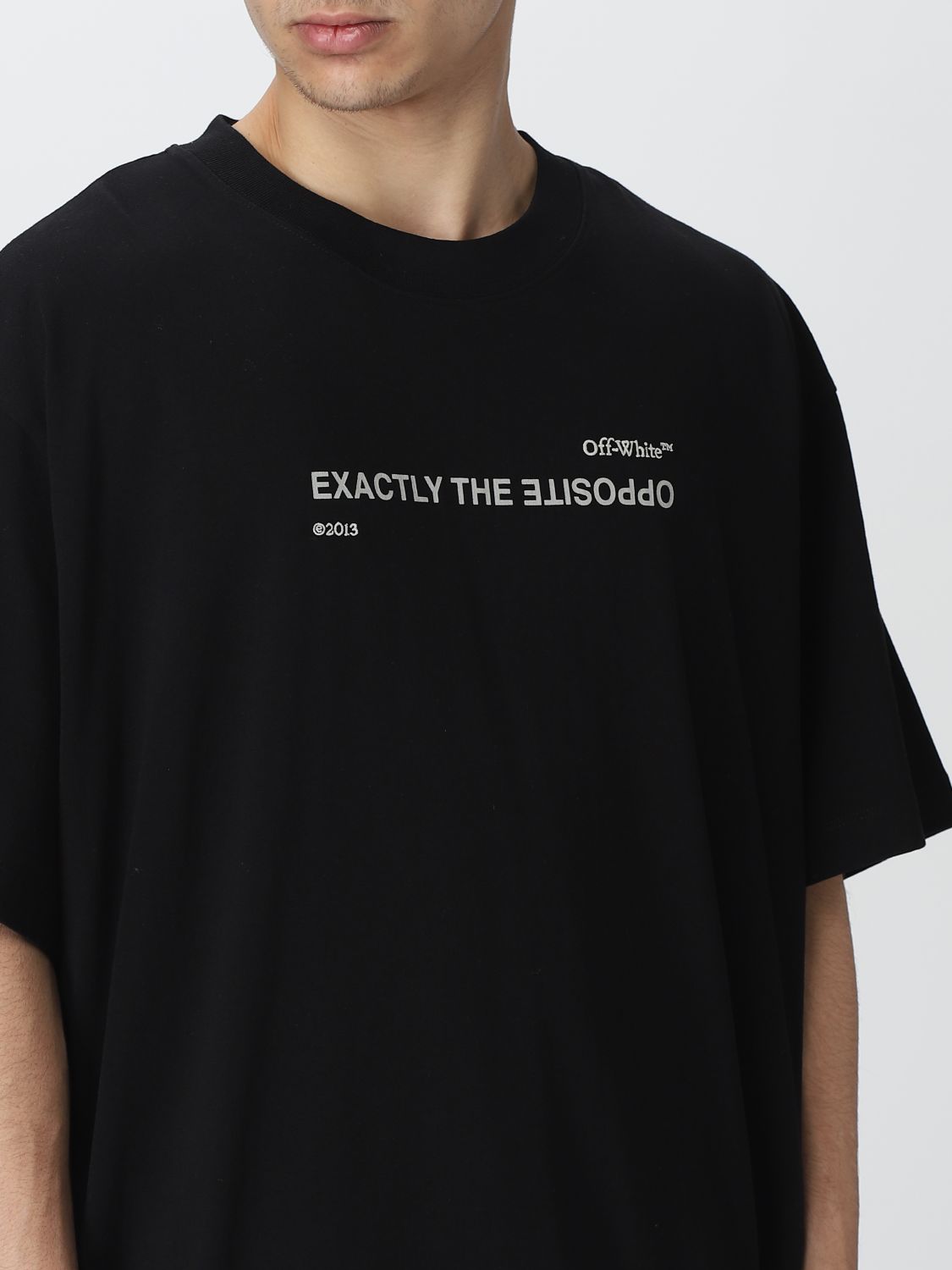 OFF-WHITE: t-shirt for man - Black | Off-White t-shirt OMAA038S23JER004 ...