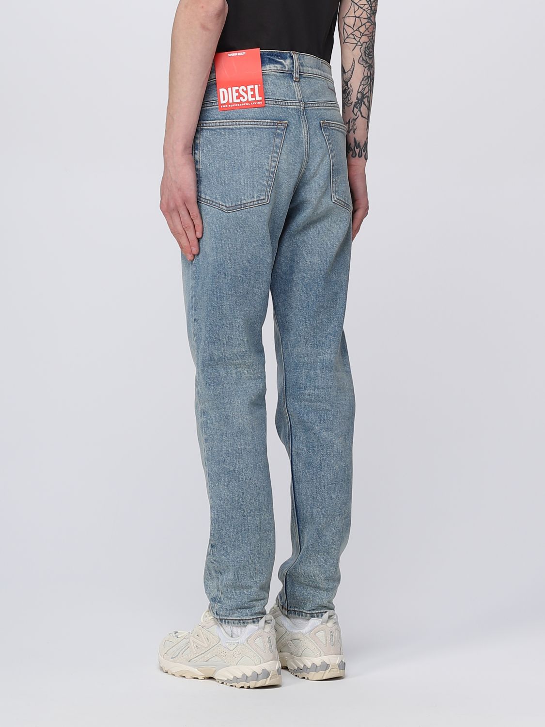 films benzine bladerdeeg DIESEL: jeans for man - Denim | Diesel jeans A0357109E86 online on  GIGLIO.COM