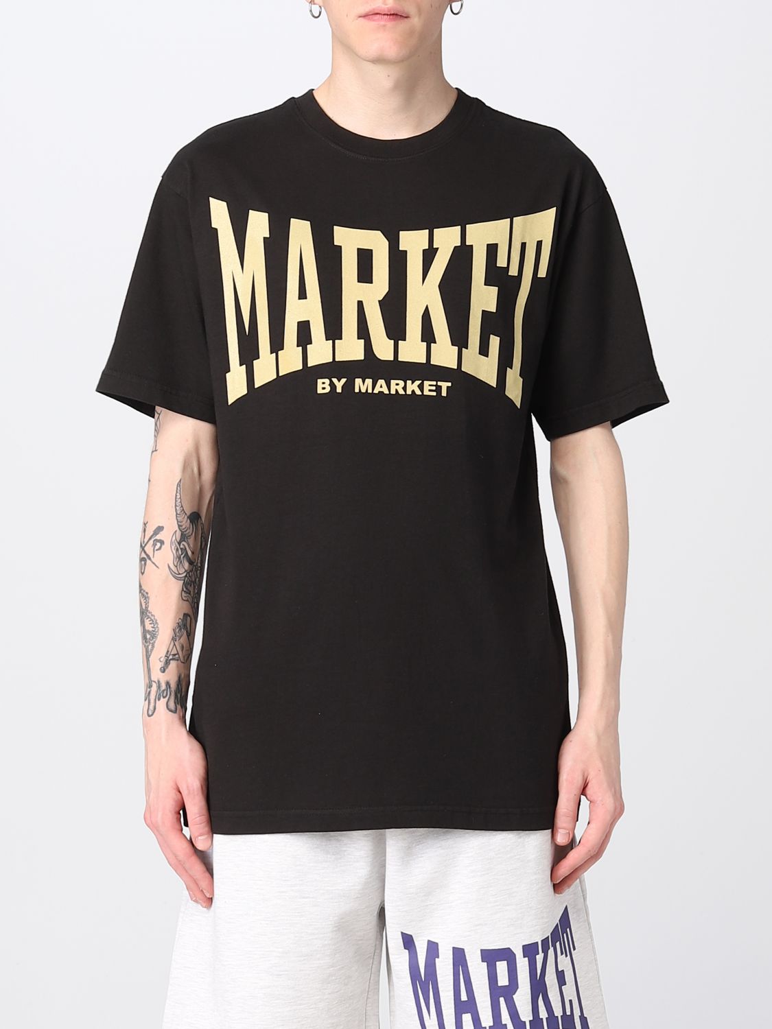 Market T-shirt In Black