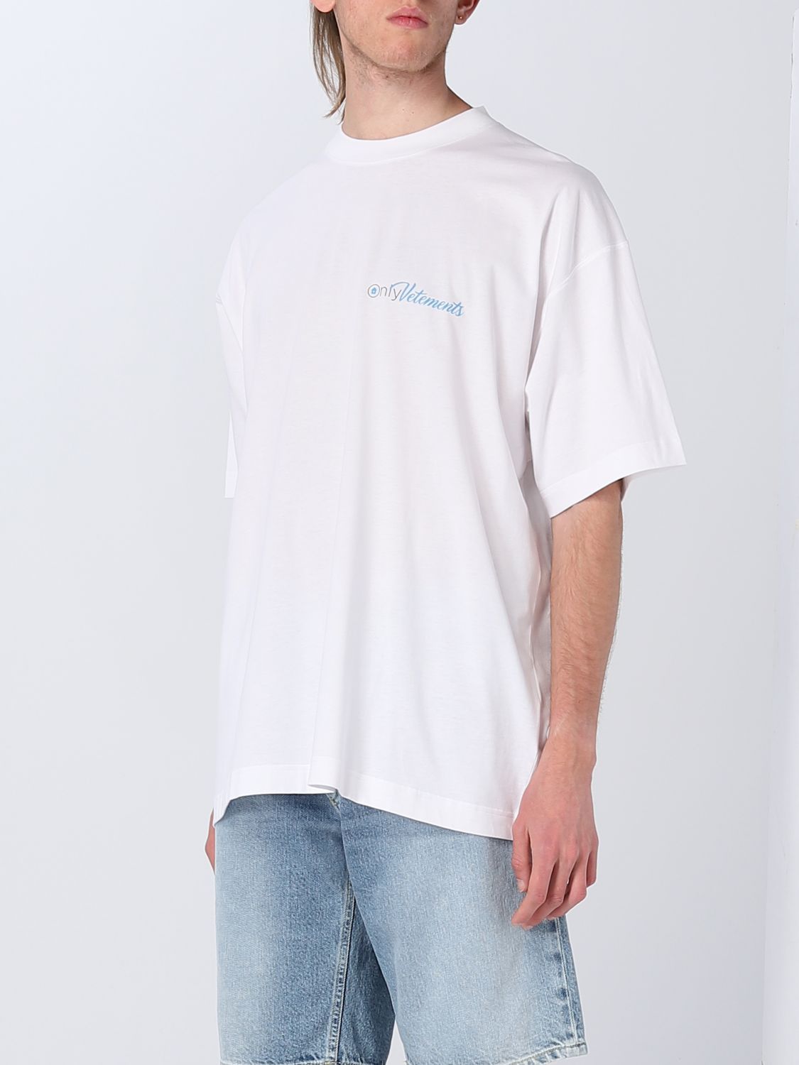 VETEMENTS: t-shirt for man - White | Vetements t-shirt UA63TR161W ...