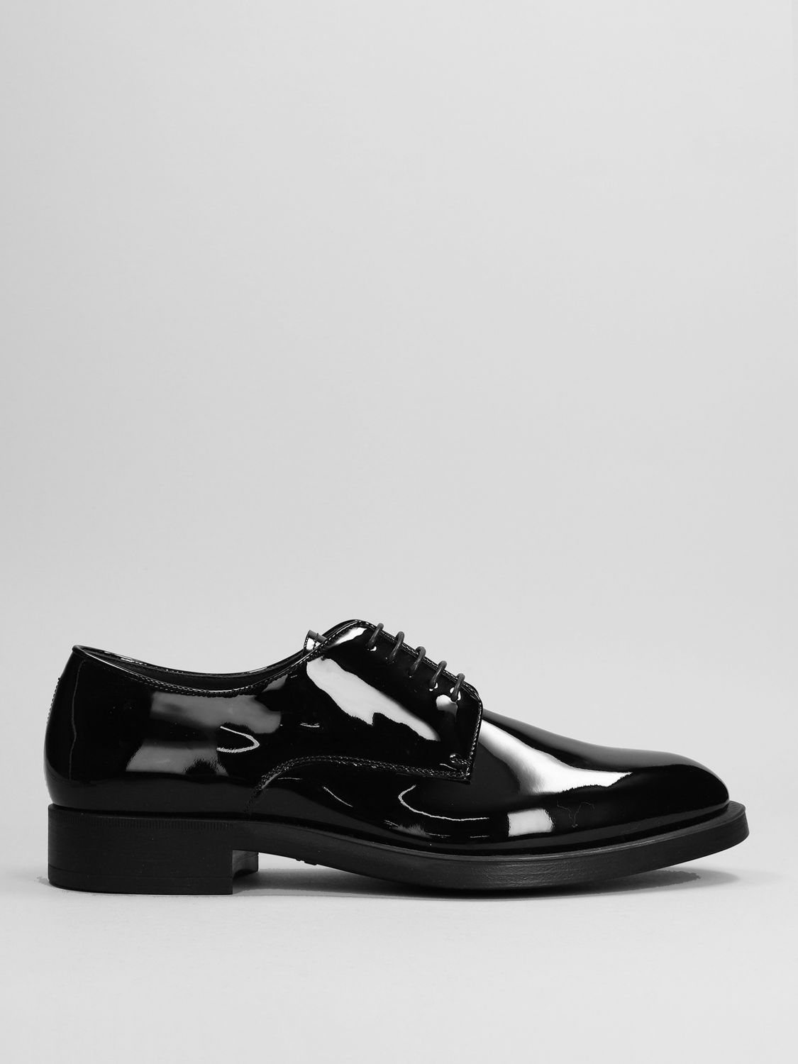 lekken Categorie Geniet GIORGIO ARMANI: brogue shoes for man - Black | Giorgio Armani brogue shoes  X2C679XAT24 online on GIGLIO.COM