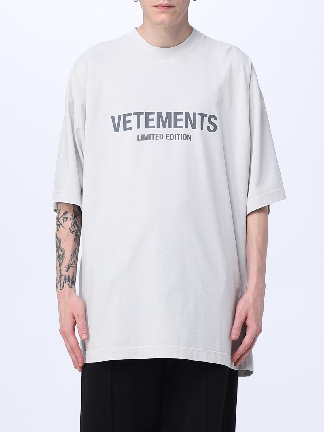 VETEMENTS：Tシャツ メンズ - グレー | GIGLIO.COMオンラインの