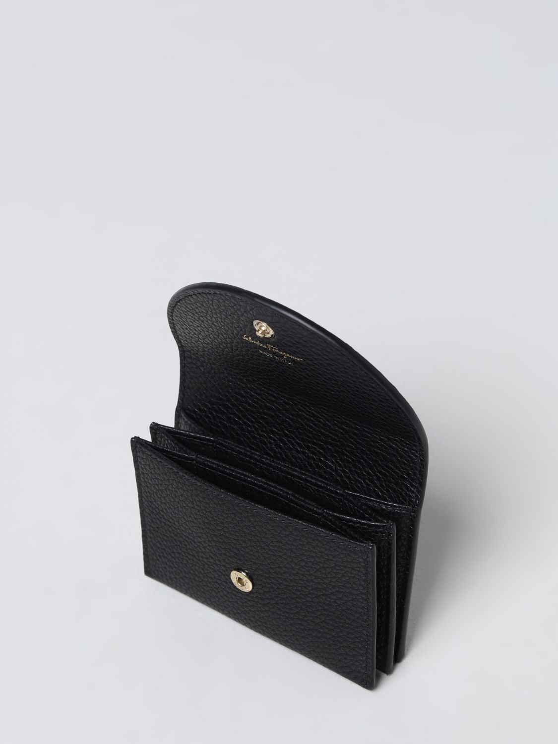 FERRAGAMO: credit card holder in leather - Black | Ferragamo