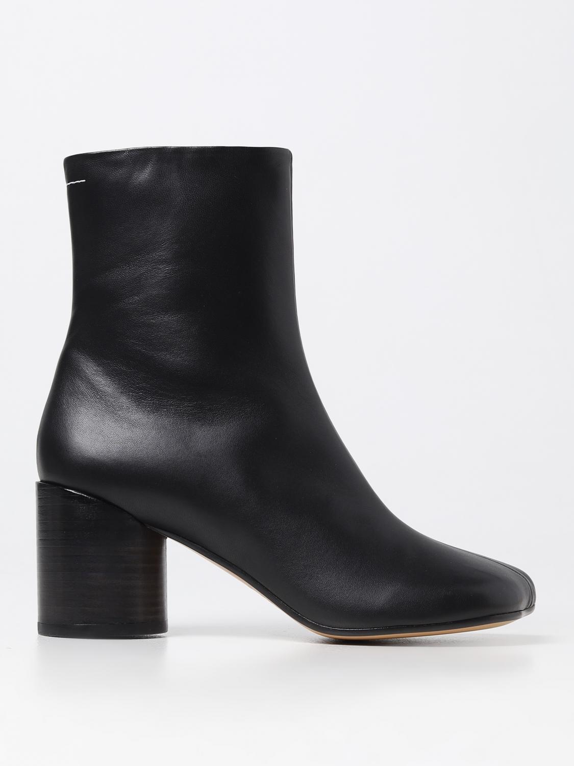 Mm6 Maison Margiela Flat Ankle Boot in Black