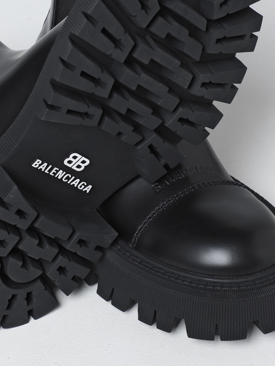 BALENCIAGA Flat Rim Zipped Boots Black  MAISONDEFASHIONCOM