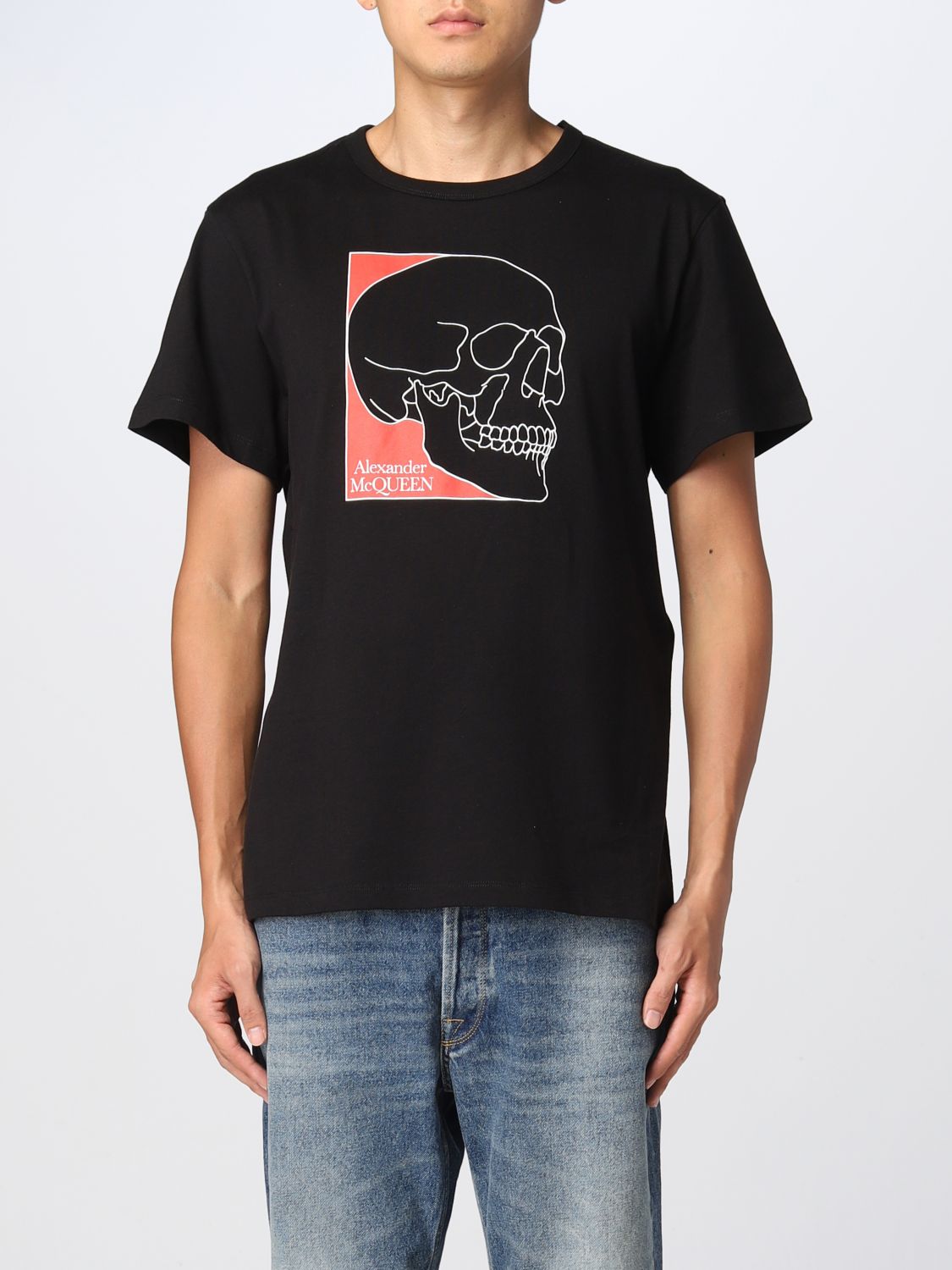 Shop Alexander Mcqueen Cotton T-shirt With Skull Print In Black