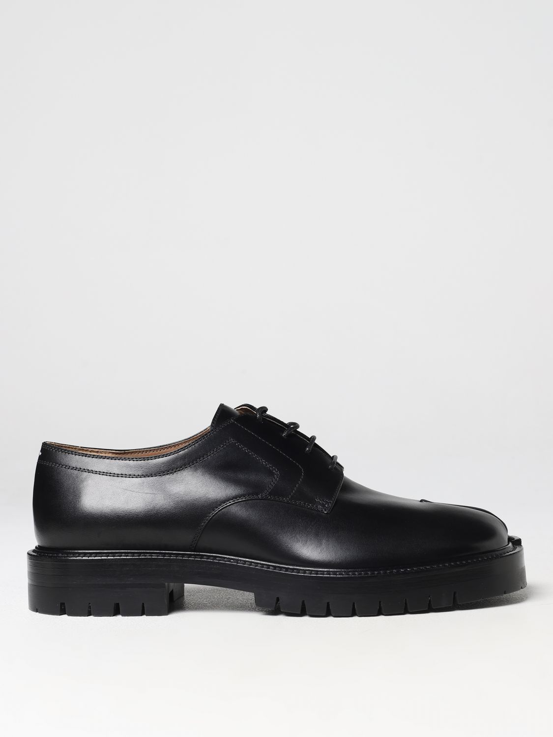 Maison Margiela Brogue Shoes Men In Black | ModeSens