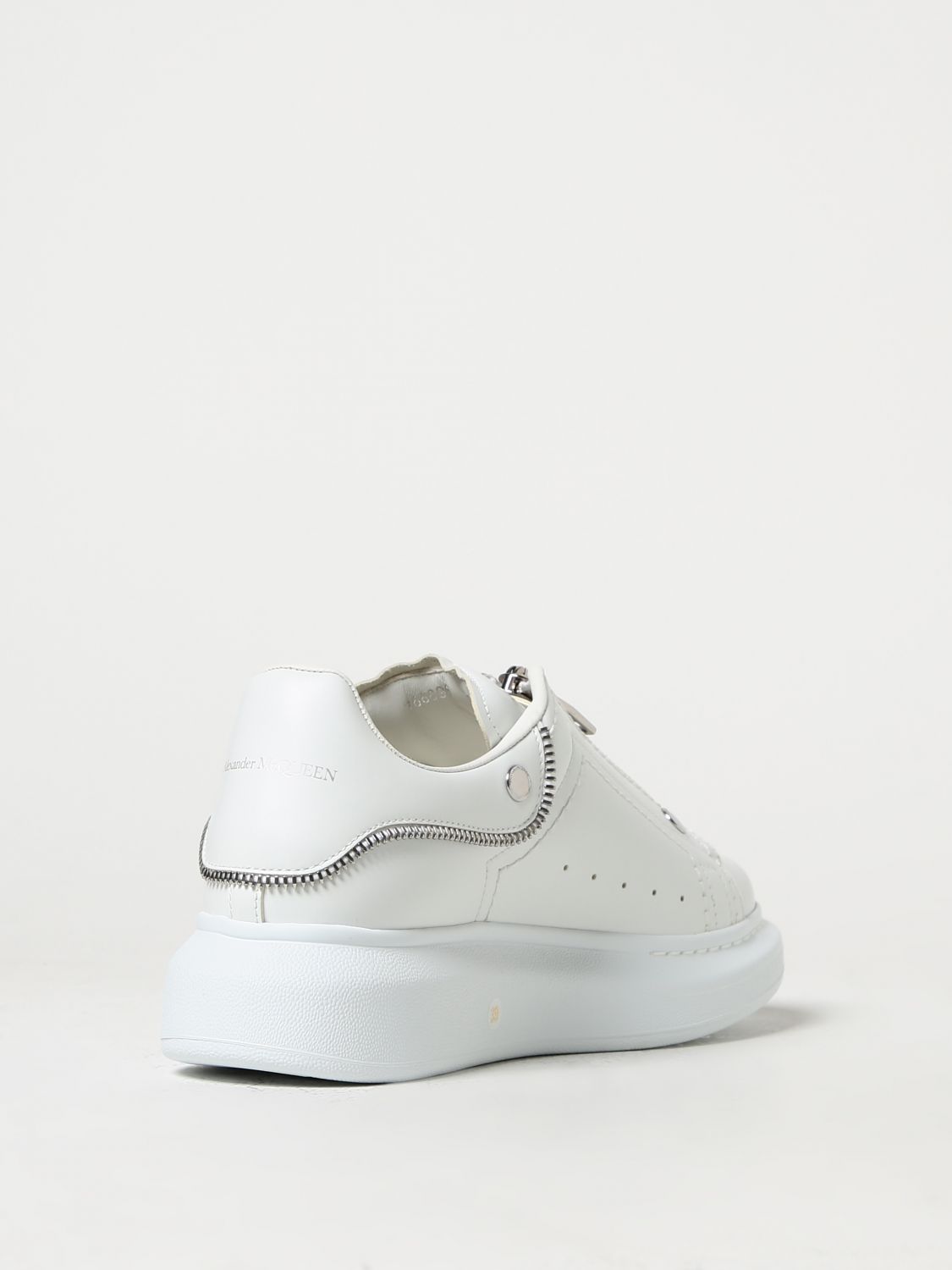 Oversize leather low trainers Alexander McQueen White size 42 IT in Leather  - 39682088
