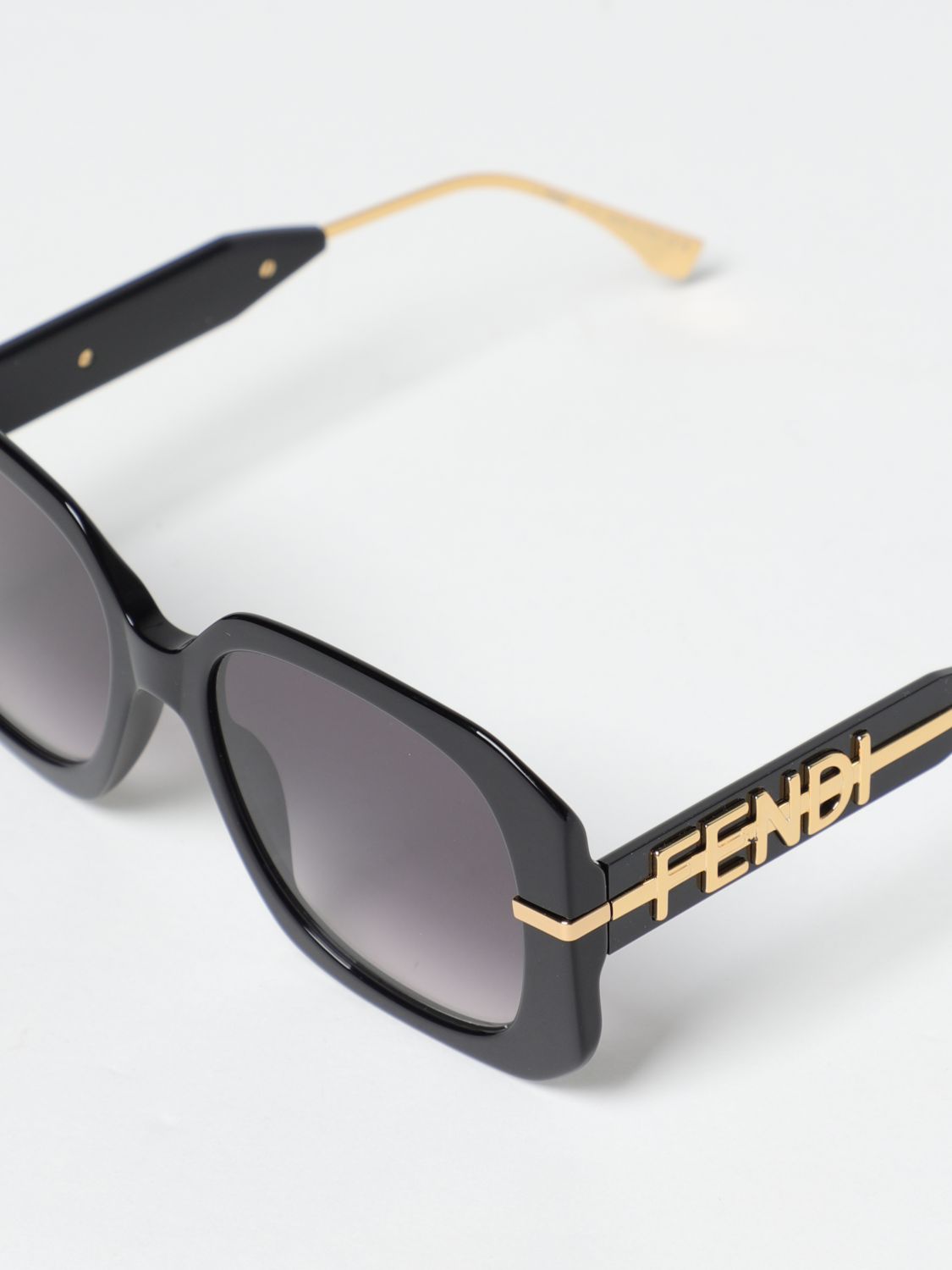 Sunglasses Fendi FE40065I