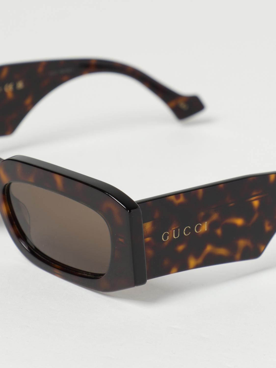 GUCCI sunglasses in tortoiseshell acetate with engraved logo