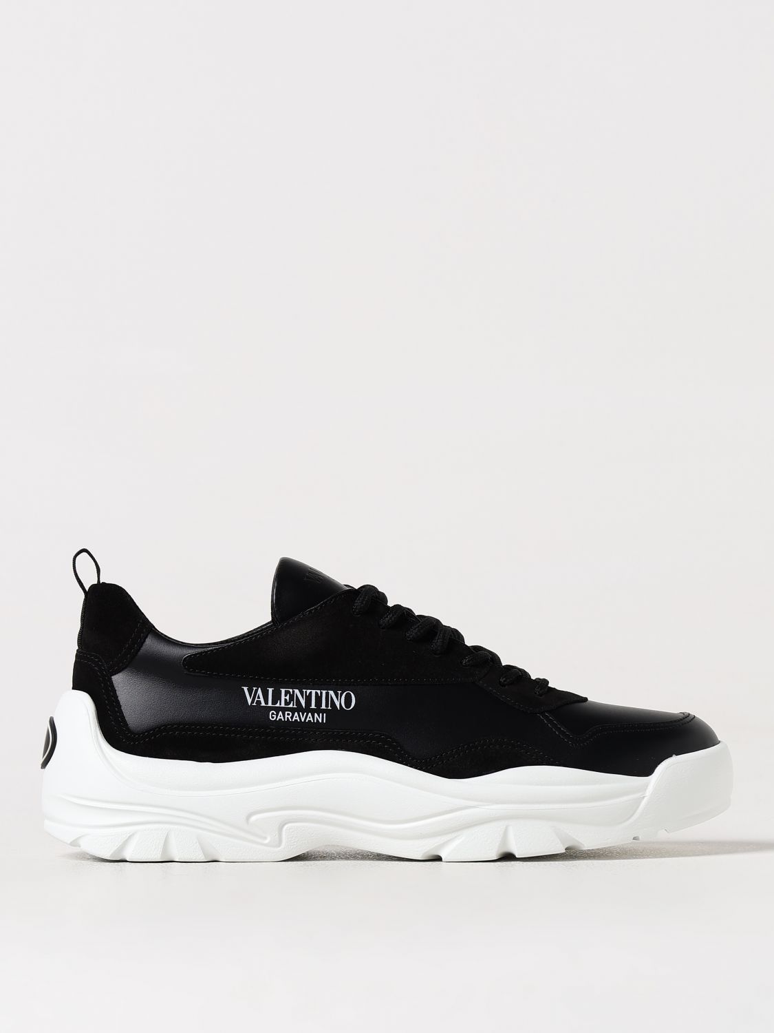 Shop Valentino Sneakers In Suede In 黑色