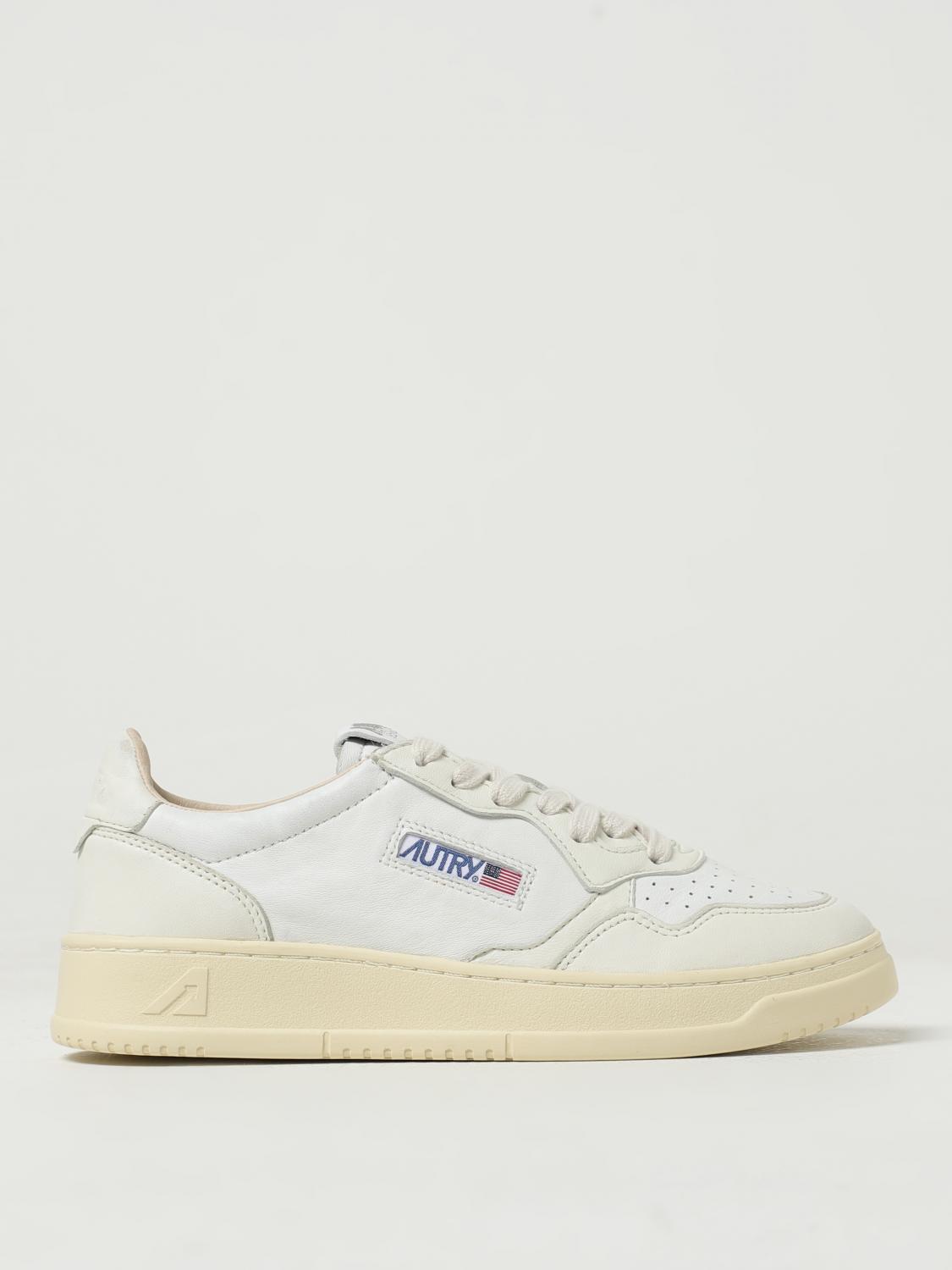 Autry 'medalist Low' White Sneakers With Contrasting Heel Tab In White