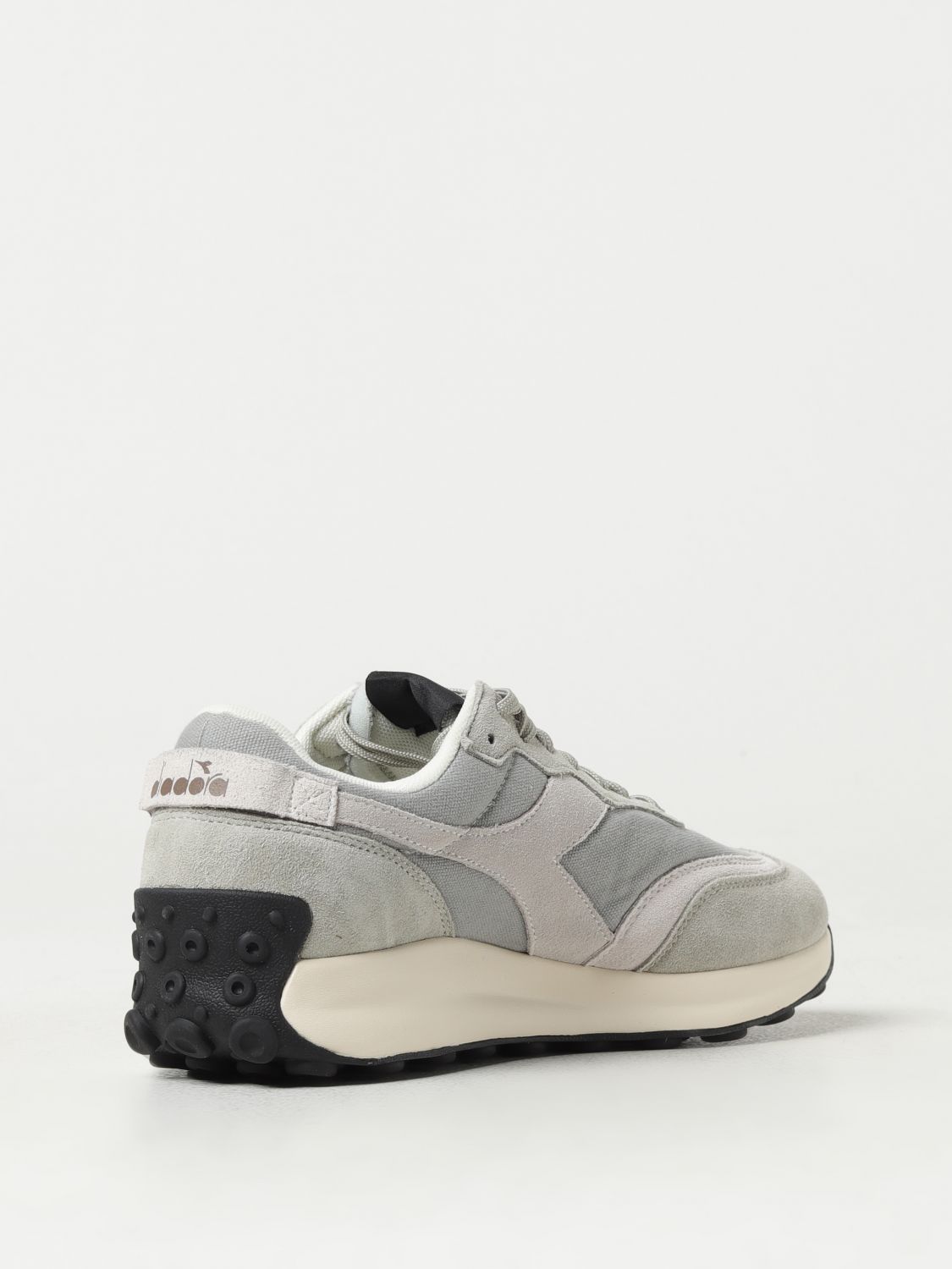  Diadora - Zapatillas de senderismo para hombre, Gris : Ropa,  Zapatos y Joyería