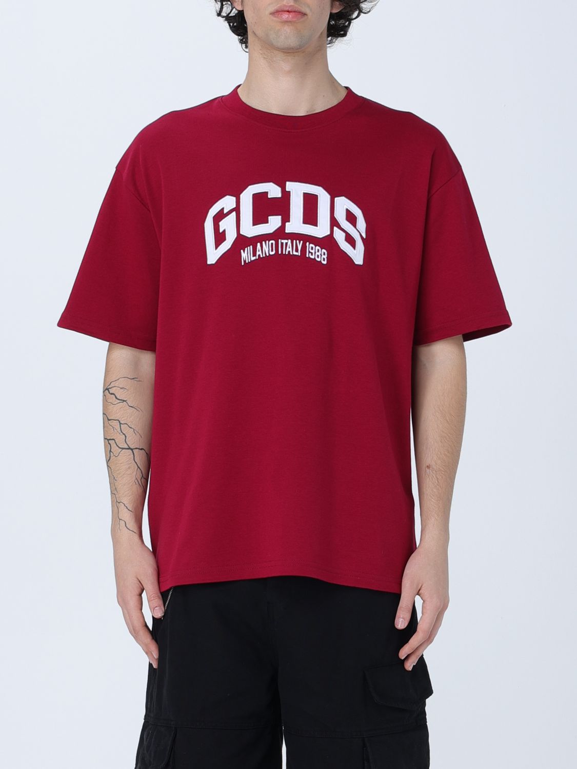 Shop Gcds T-shirt  Men Color Burgundy