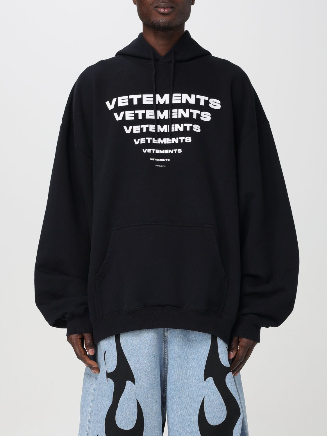 Shop Vetements Sweatshirt  Men Color Black