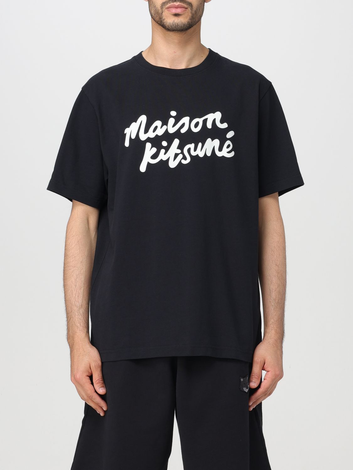 Shop Maison Kitsuné T-shirt  Men Color Black