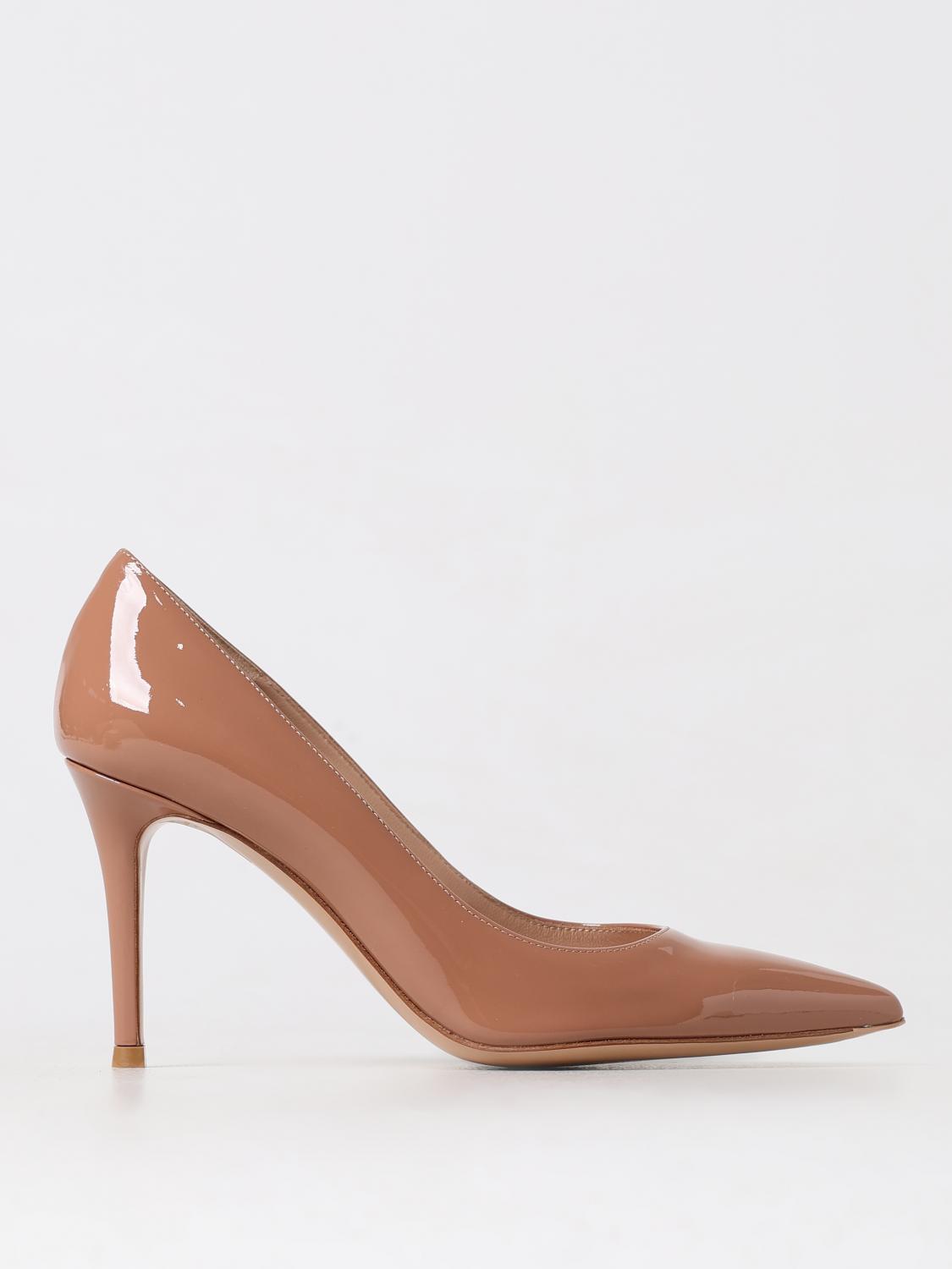 Shop Gianvito Rossi Pumps  Woman Color Black