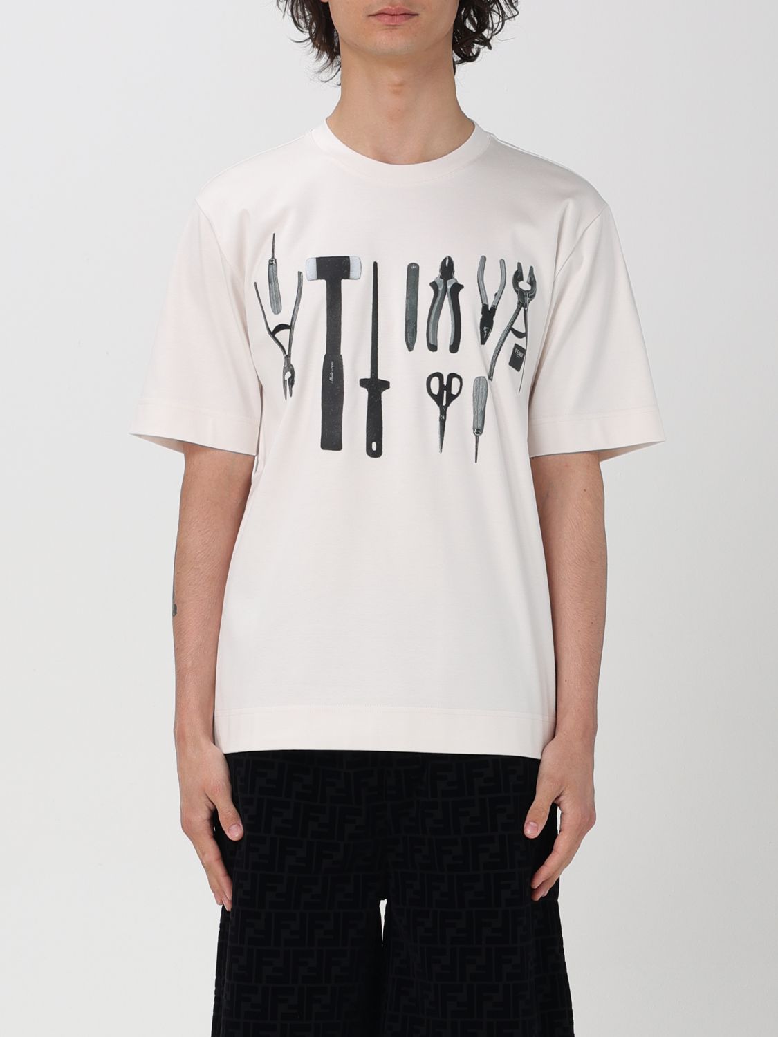 Shop Fendi T-shirt  Men In Weiss
