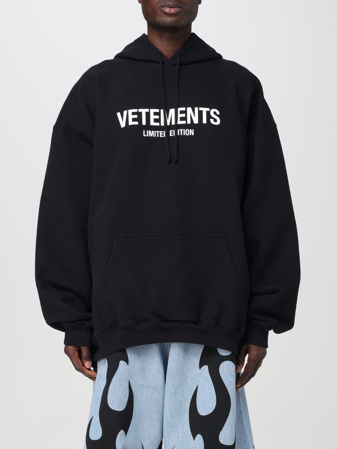 Shop Vetements Sweatshirt  Men Color Black