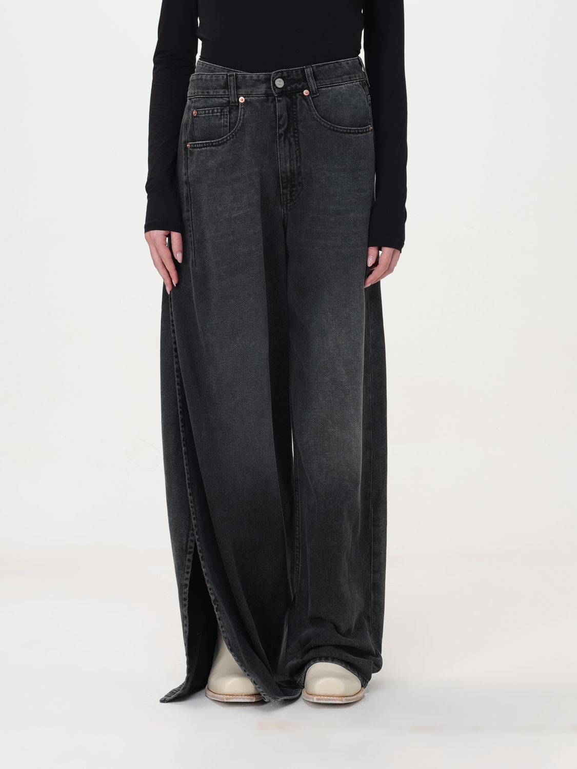 Shop Mm6 Maison Margiela Jeans  Woman Color Charcoal In 炭黑色