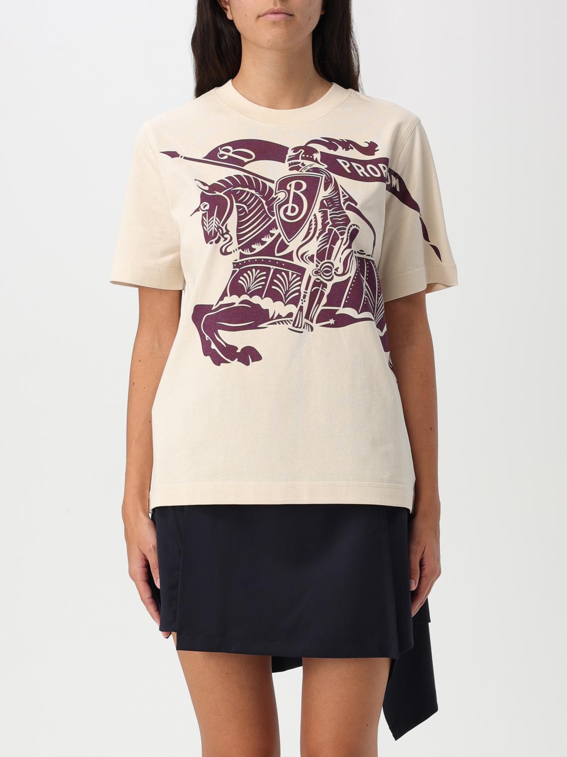 Shop Burberry T-shirt  Woman Color Cream In 奶油色