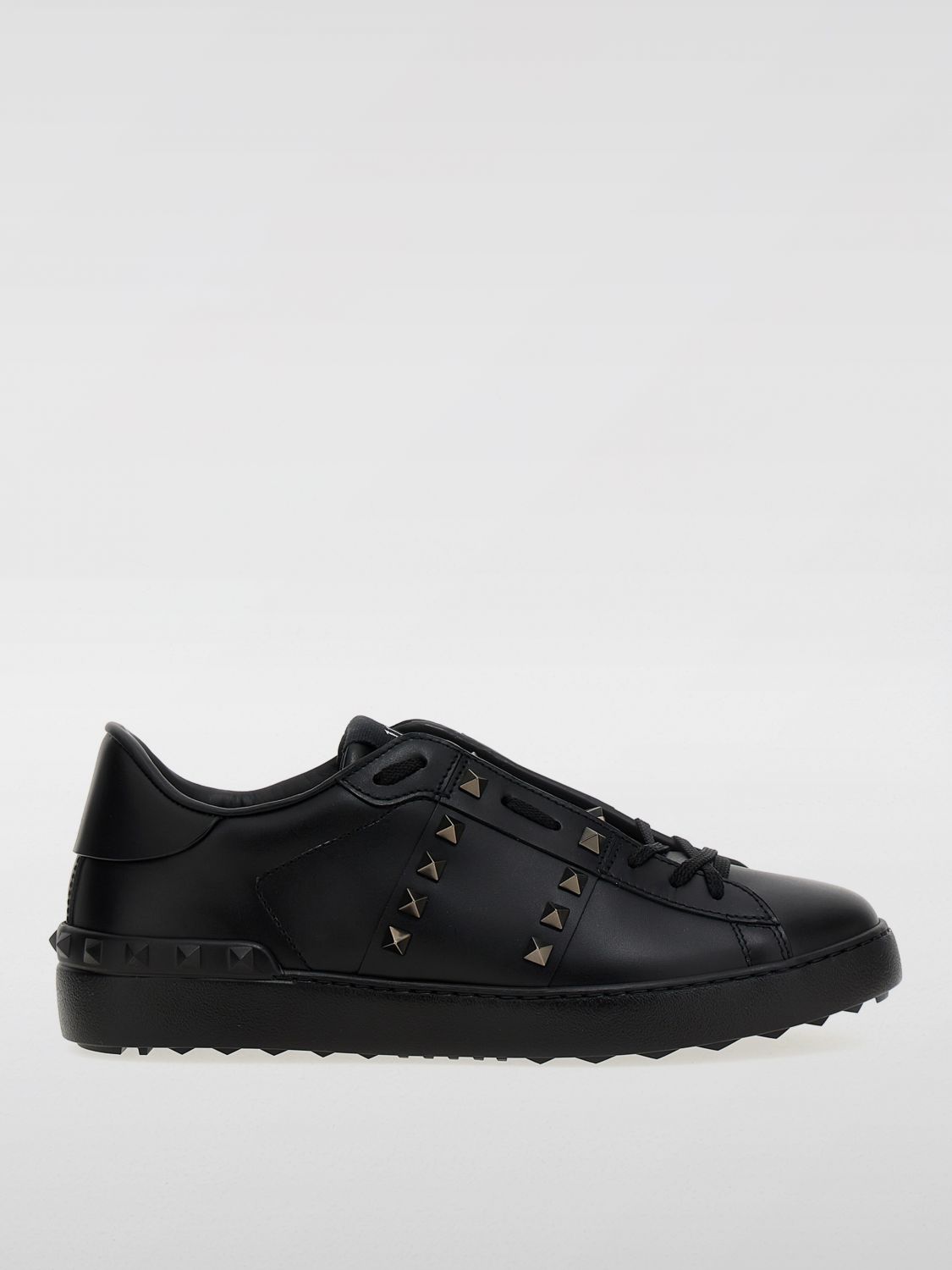 Shop Valentino Sneakers  Garavani Men Color Black In 黑色