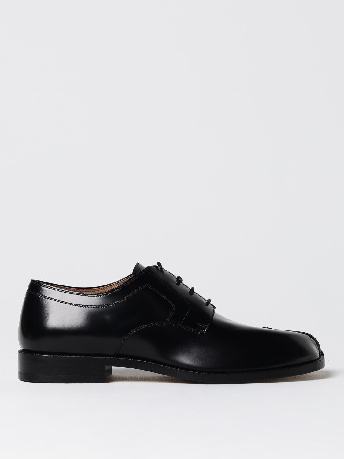 Brogue Shoes MAISON MARGIELA Men color Black