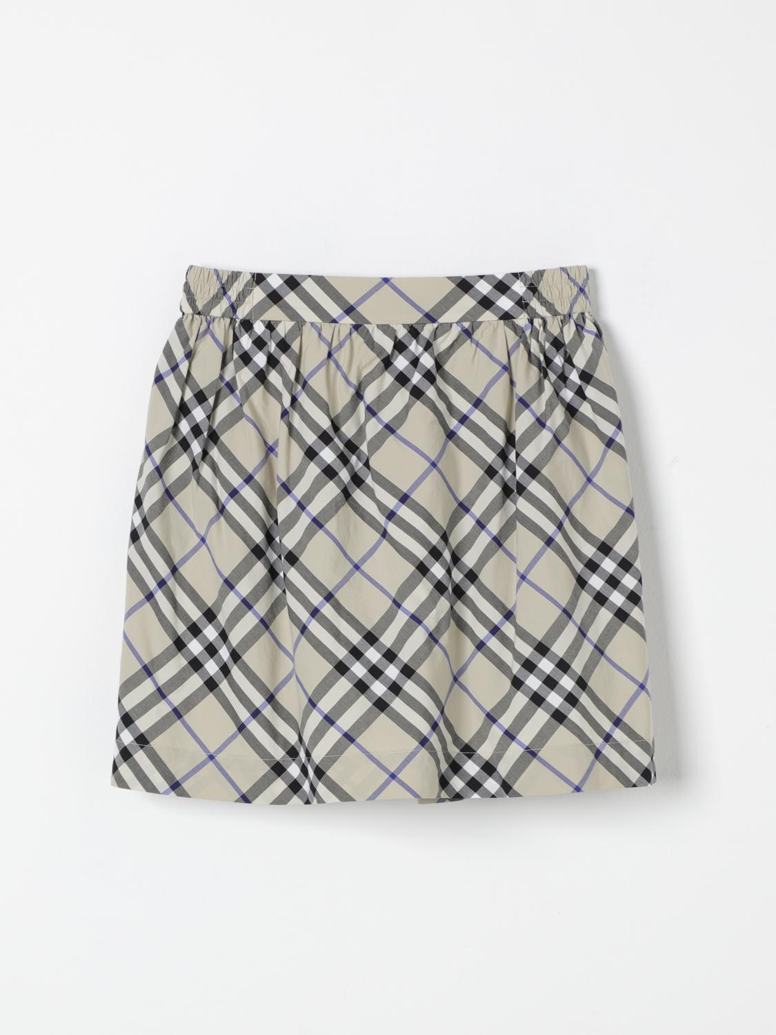 Burberry Check Shorts In Grün