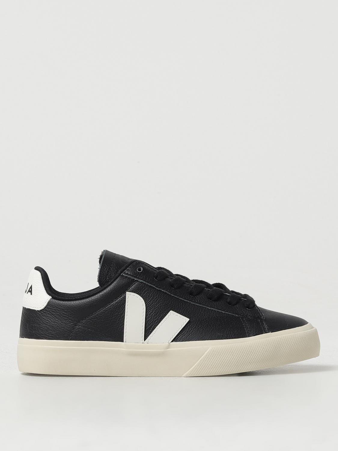 Shop Veja Sneakers  Men Color Black In 黑色