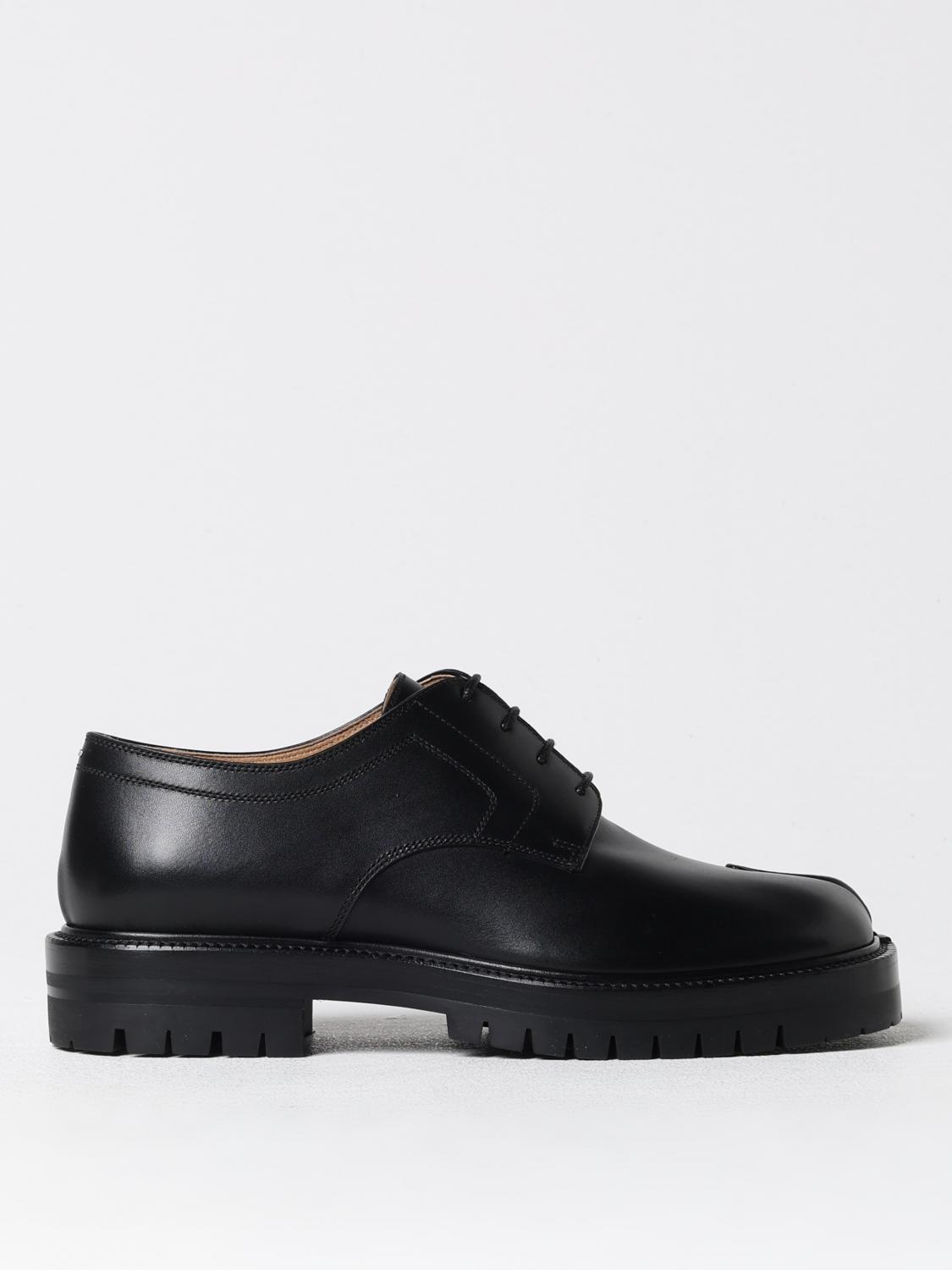 Shop Maison Margiela Brogue Shoes  Men Color Black In Schwarz