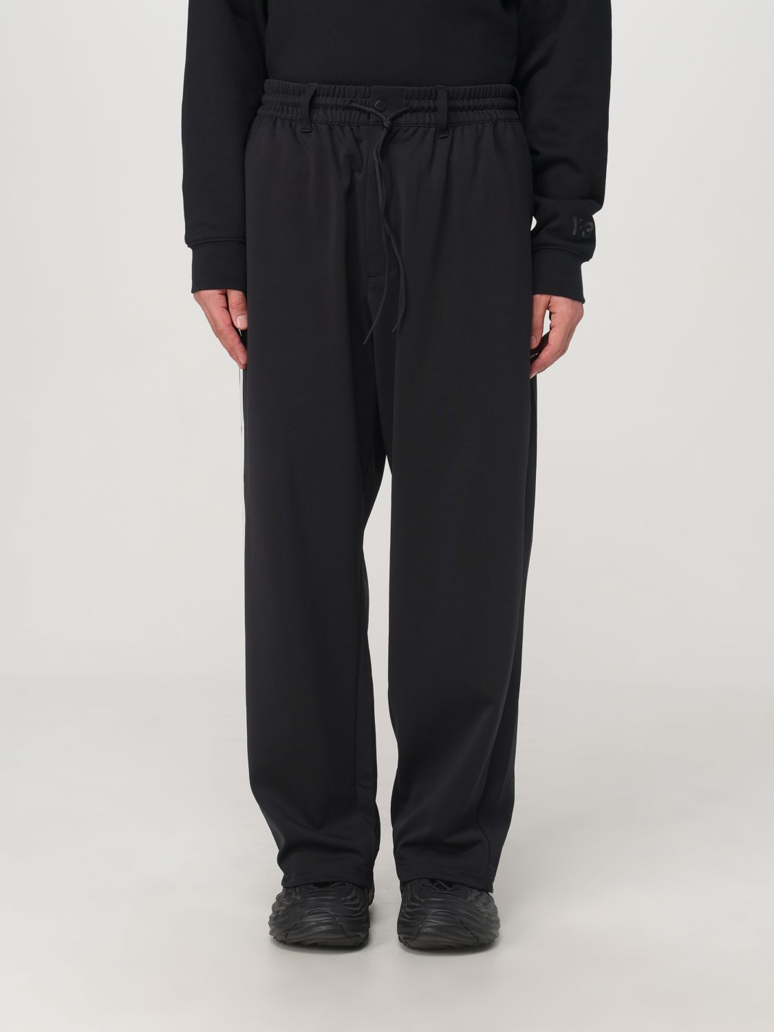 Shop Y-3 Pants  Men Color Black In Schwarz