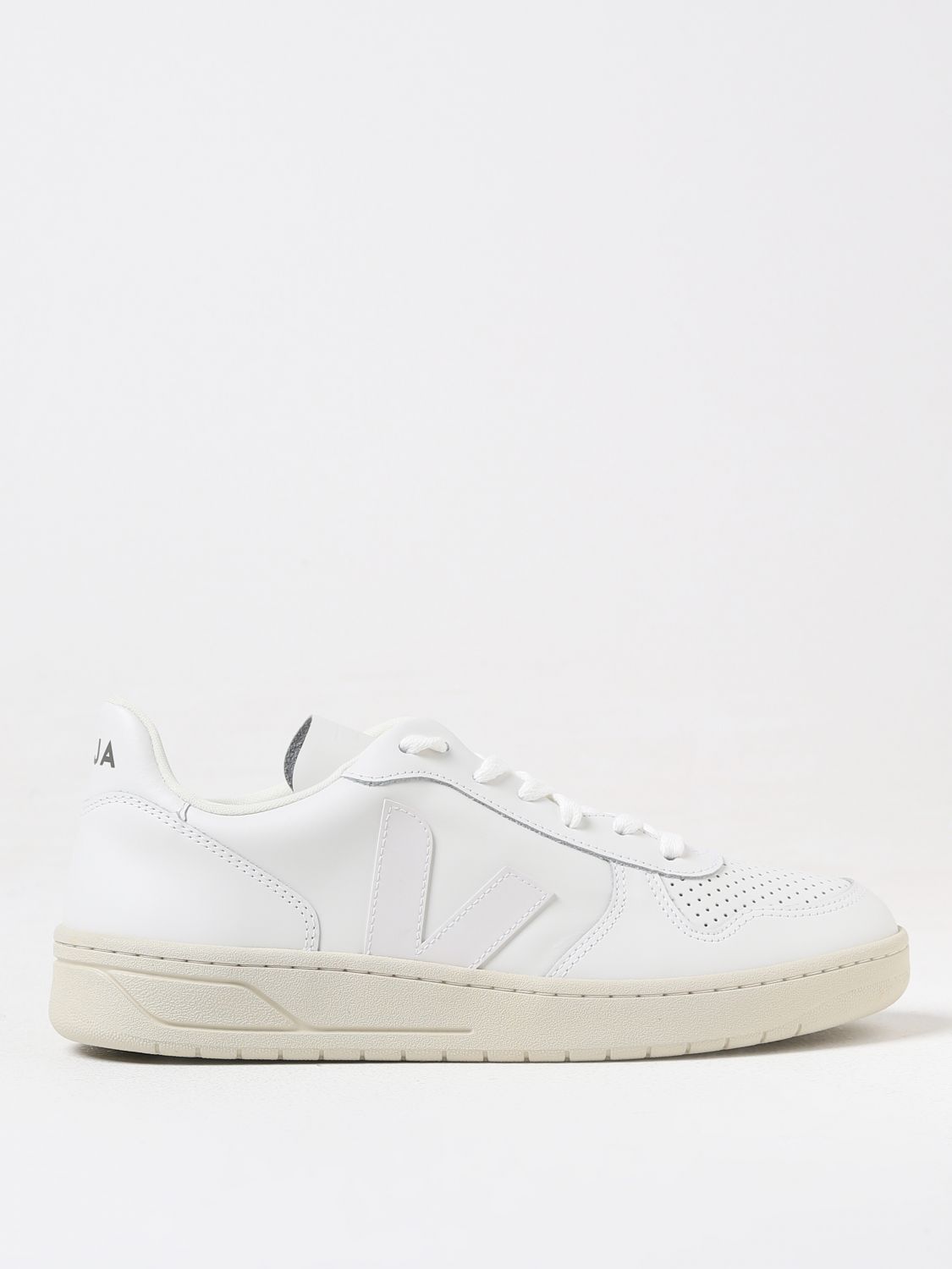 Shop Veja Sneakers  Men Color White In Weiss