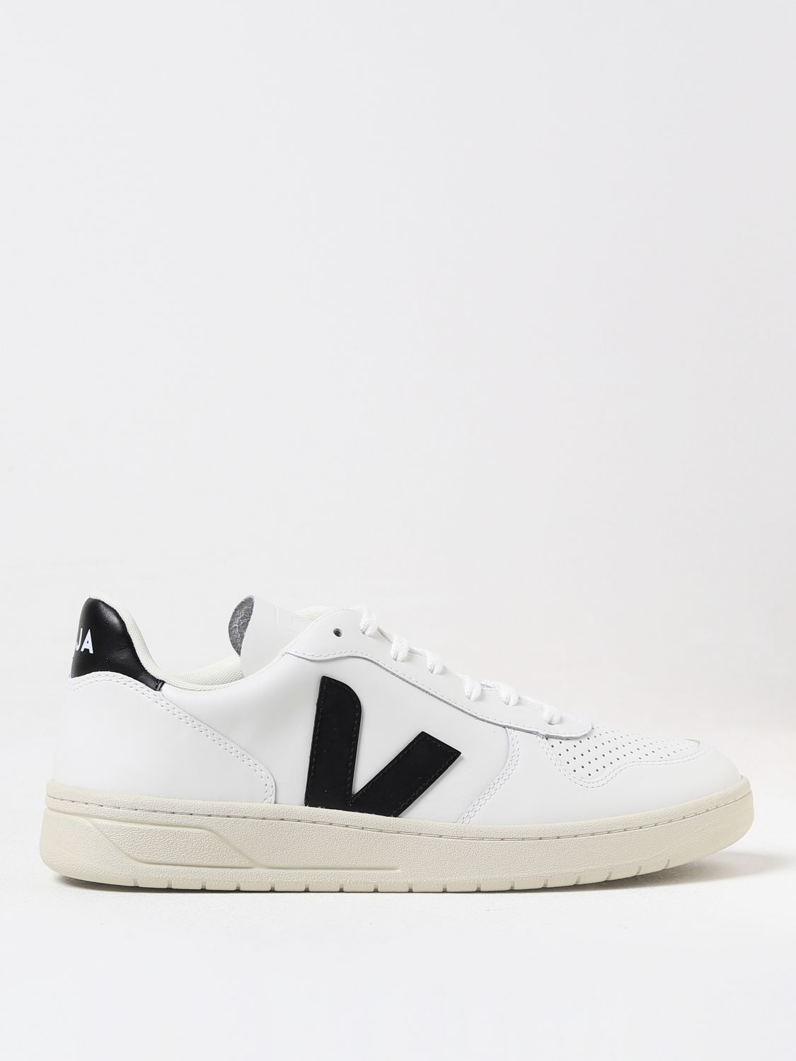 Shop Veja Sneakers  Men Color White In Weiss