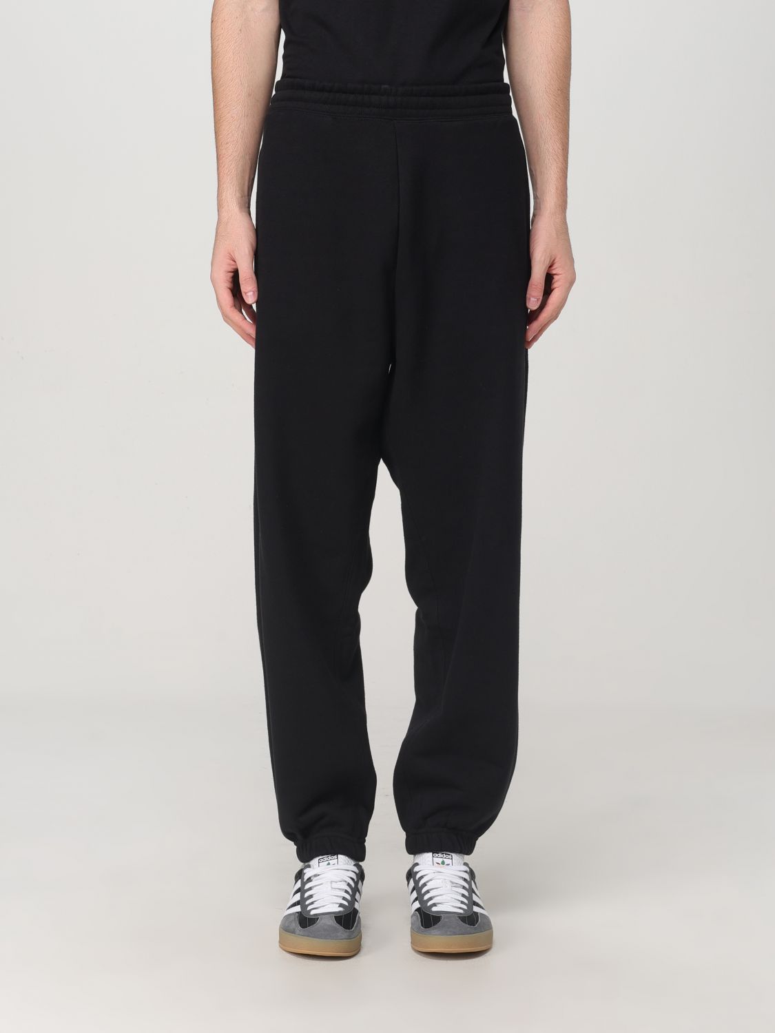 Shop Carhartt Pants  Wip Men Color Black In Schwarz