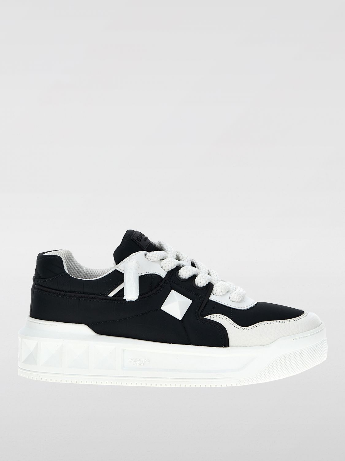 Valentino Garavani Sneakers  Men Color White In 白色