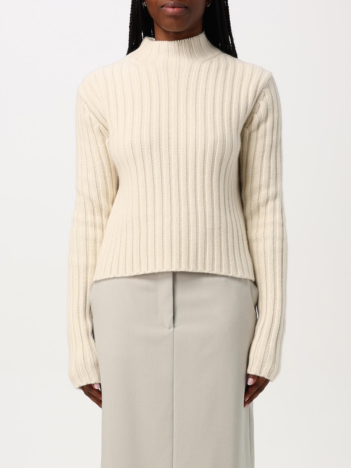 Totême Off-white Wrapped Turtleneck In Weiss