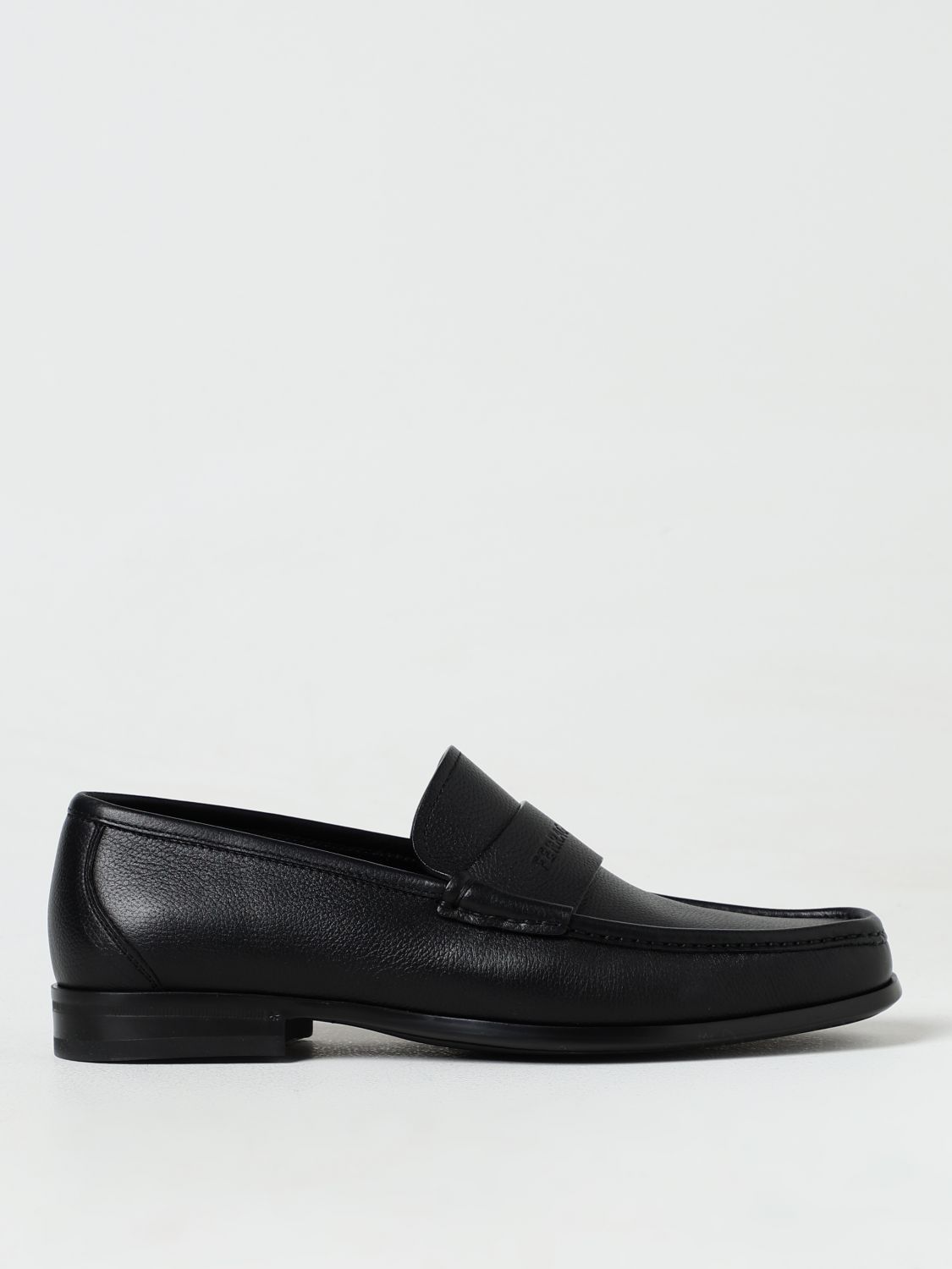 Shop Ferragamo Loafers  Men Color Black In Schwarz