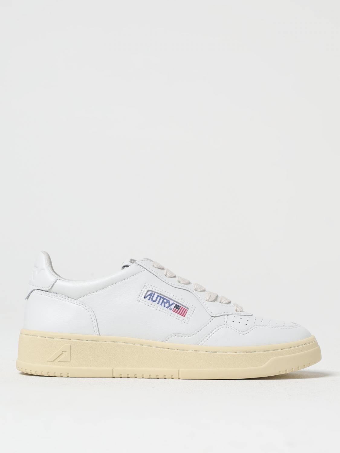 Autry Low Top Medalist Sneakers In White
