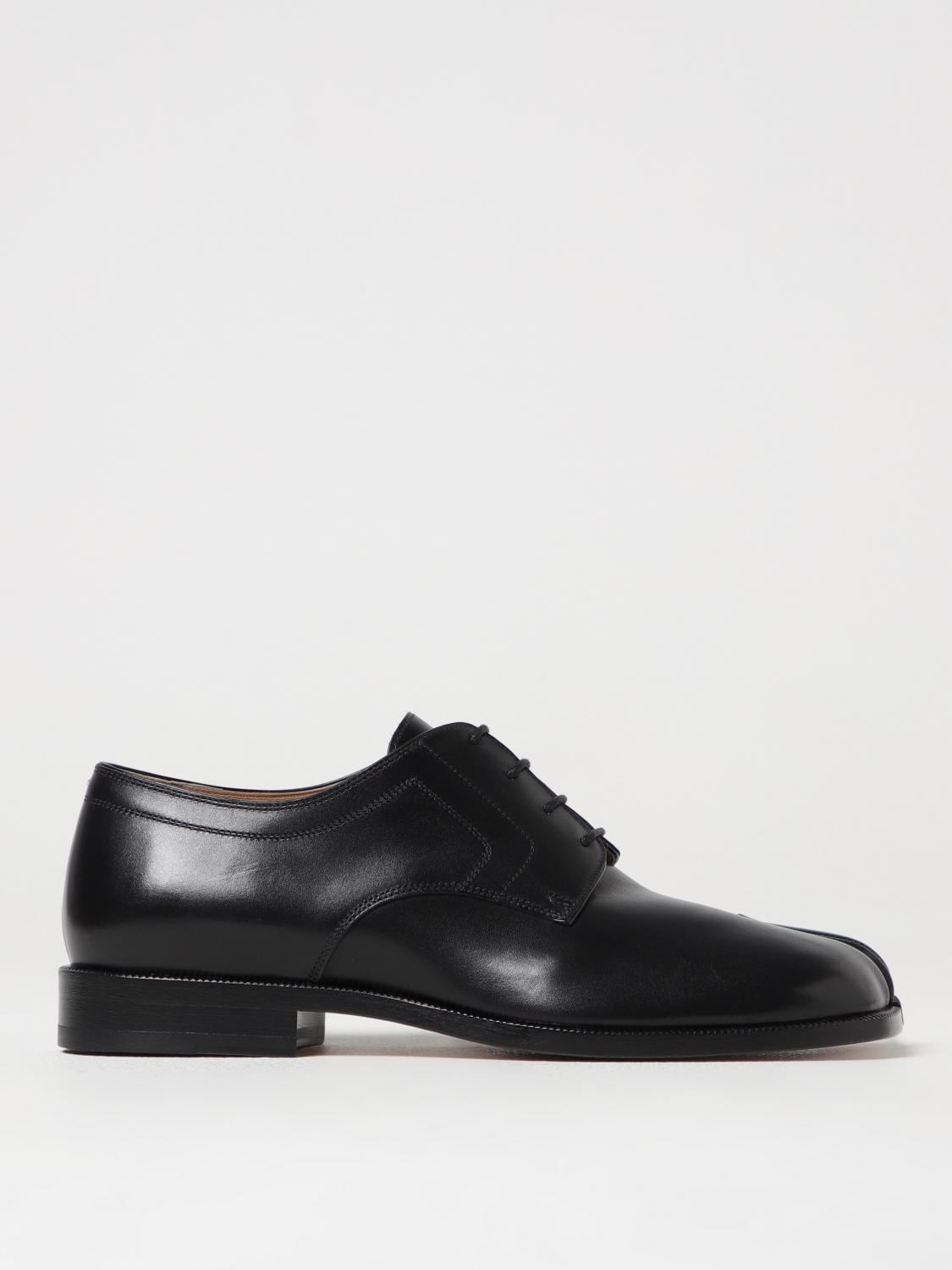 Maison Margiela Tabi Derby Shoes In Black