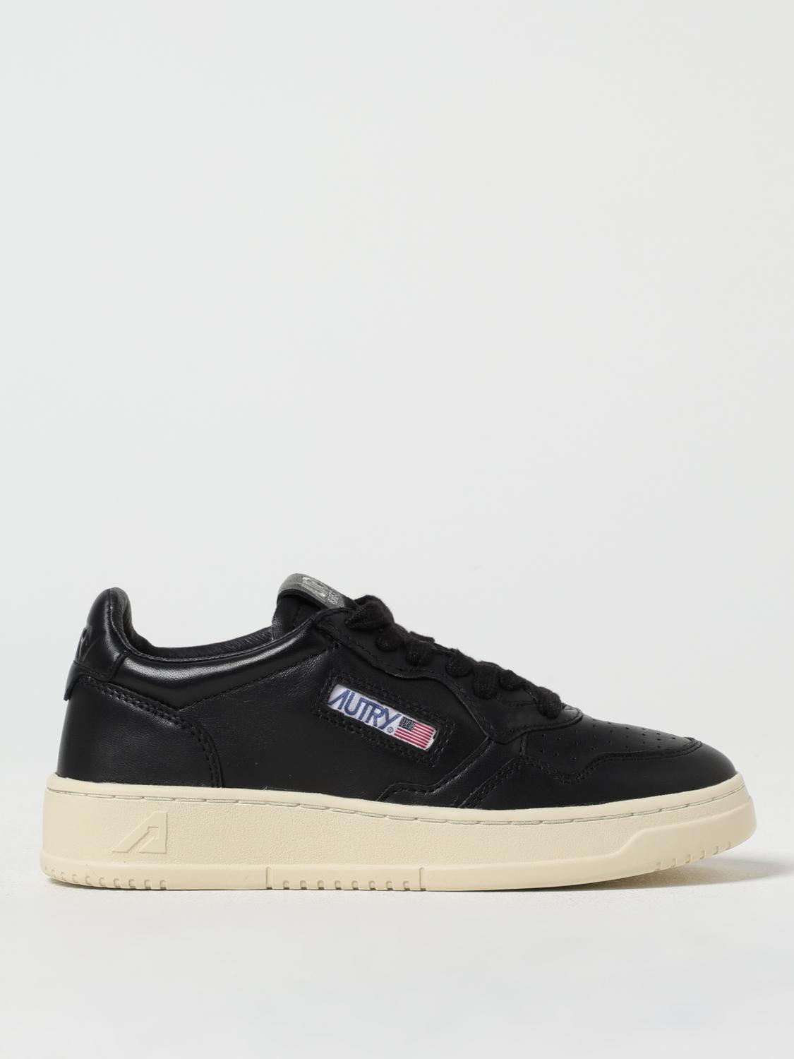 Autry Low-top Sneakers With Goat Leather Upper In Schwarz