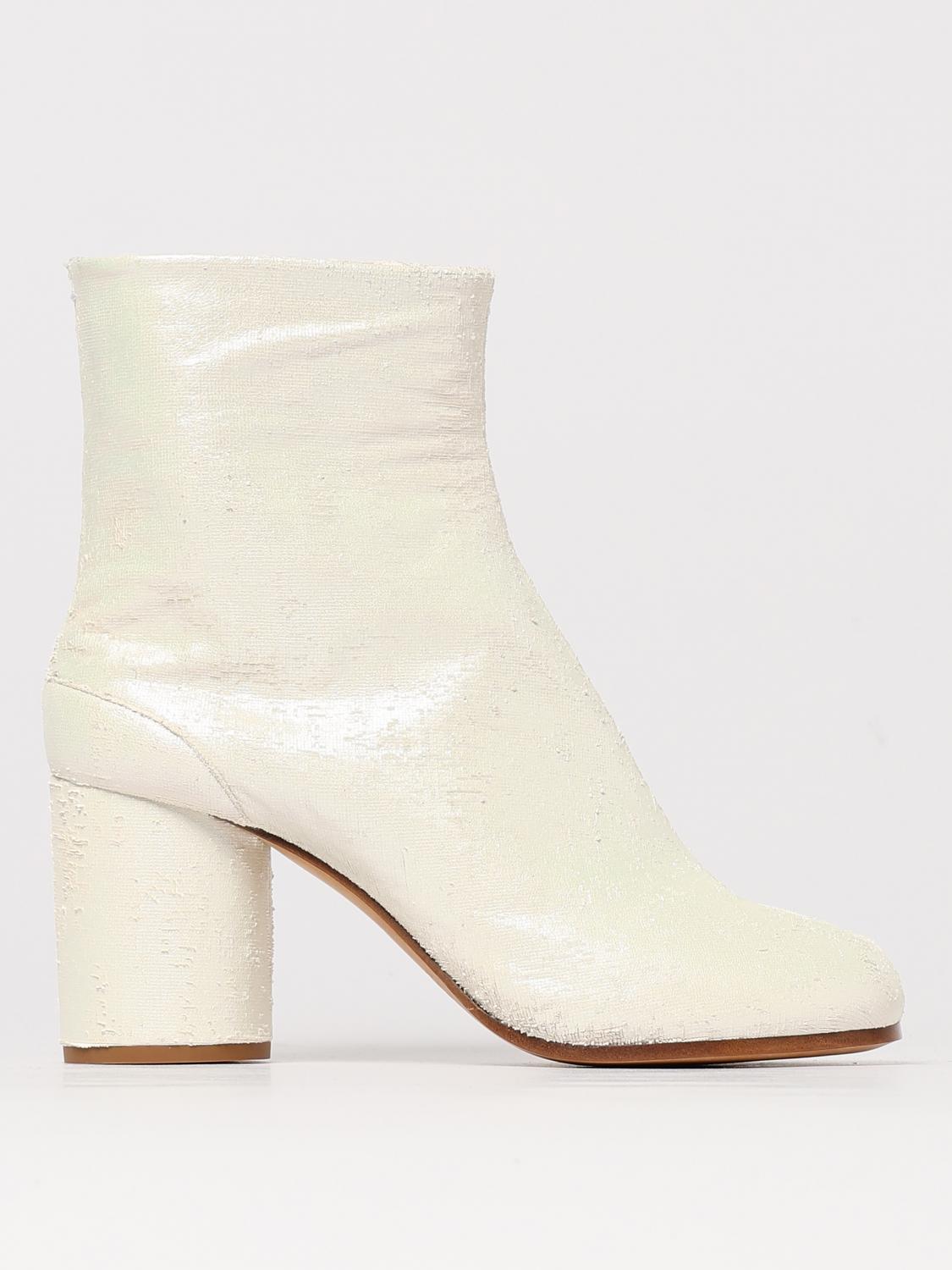 Maison Margiela Ankle-length Tabi Toe Boots In Soft Nappa Leather In White