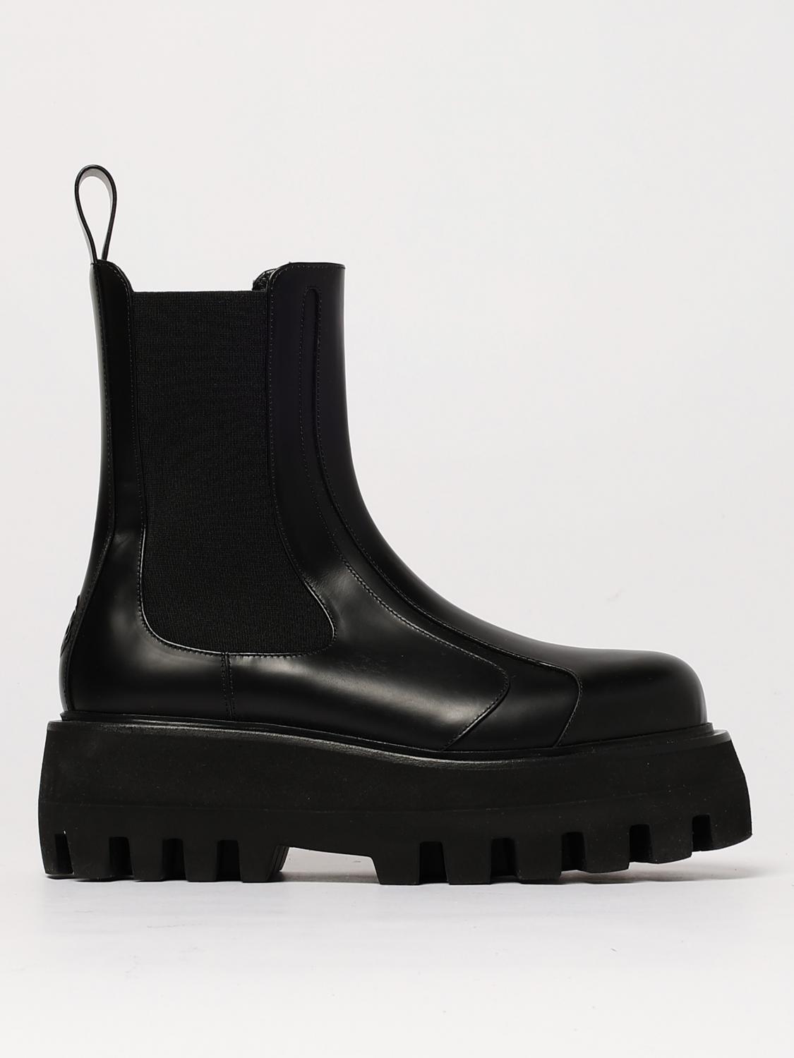 Alexander Mcqueen Leather Boots In Black